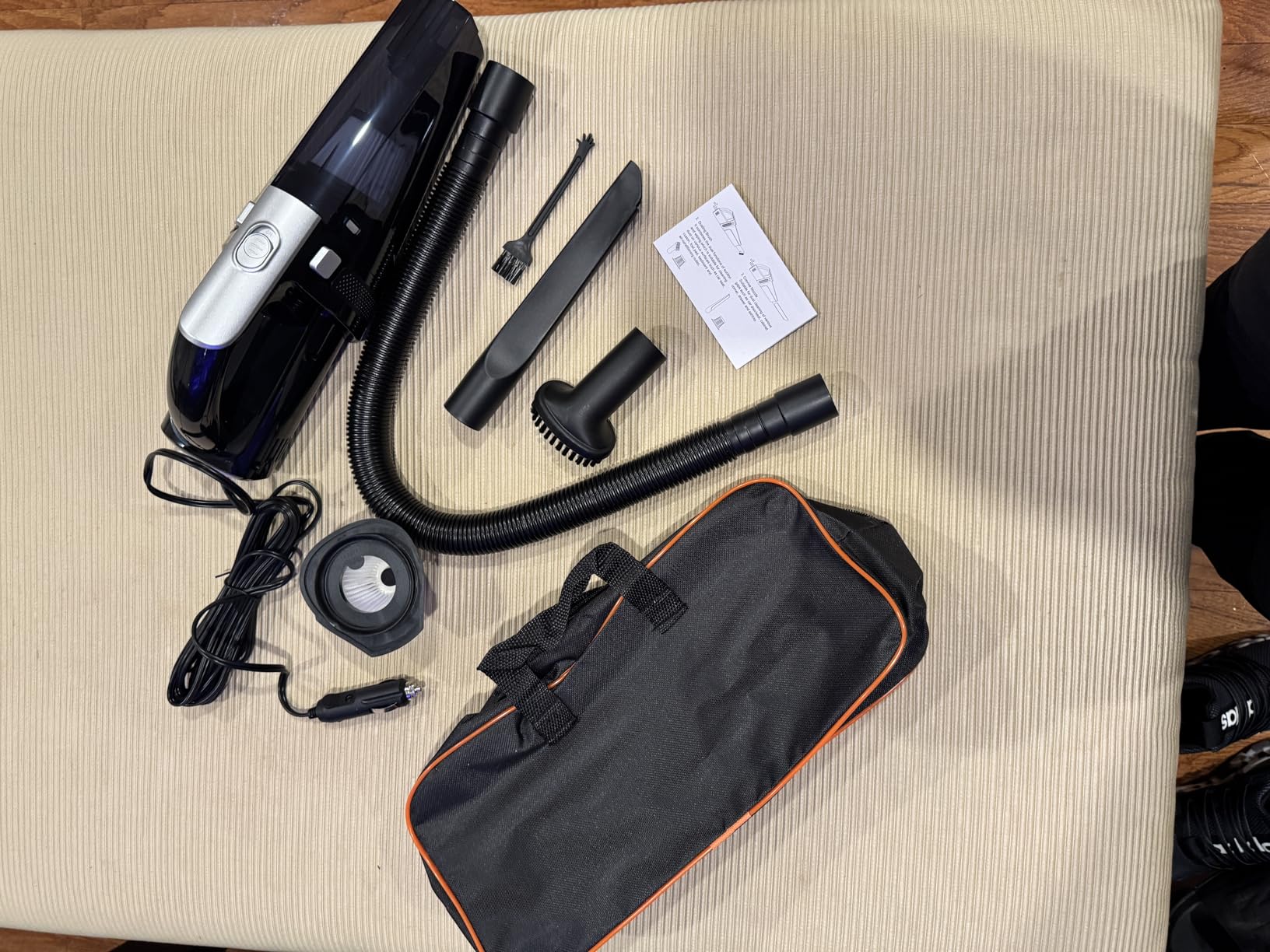 Car Vacuum, Portable Vacuum Cleaner with Powerful 7000PA Suction, DC 12V Power 16.4Ft Cord Wired Vacuum Cleaner, LED Light, Car Accessories for Men/Women, Black - Customer Photo 1