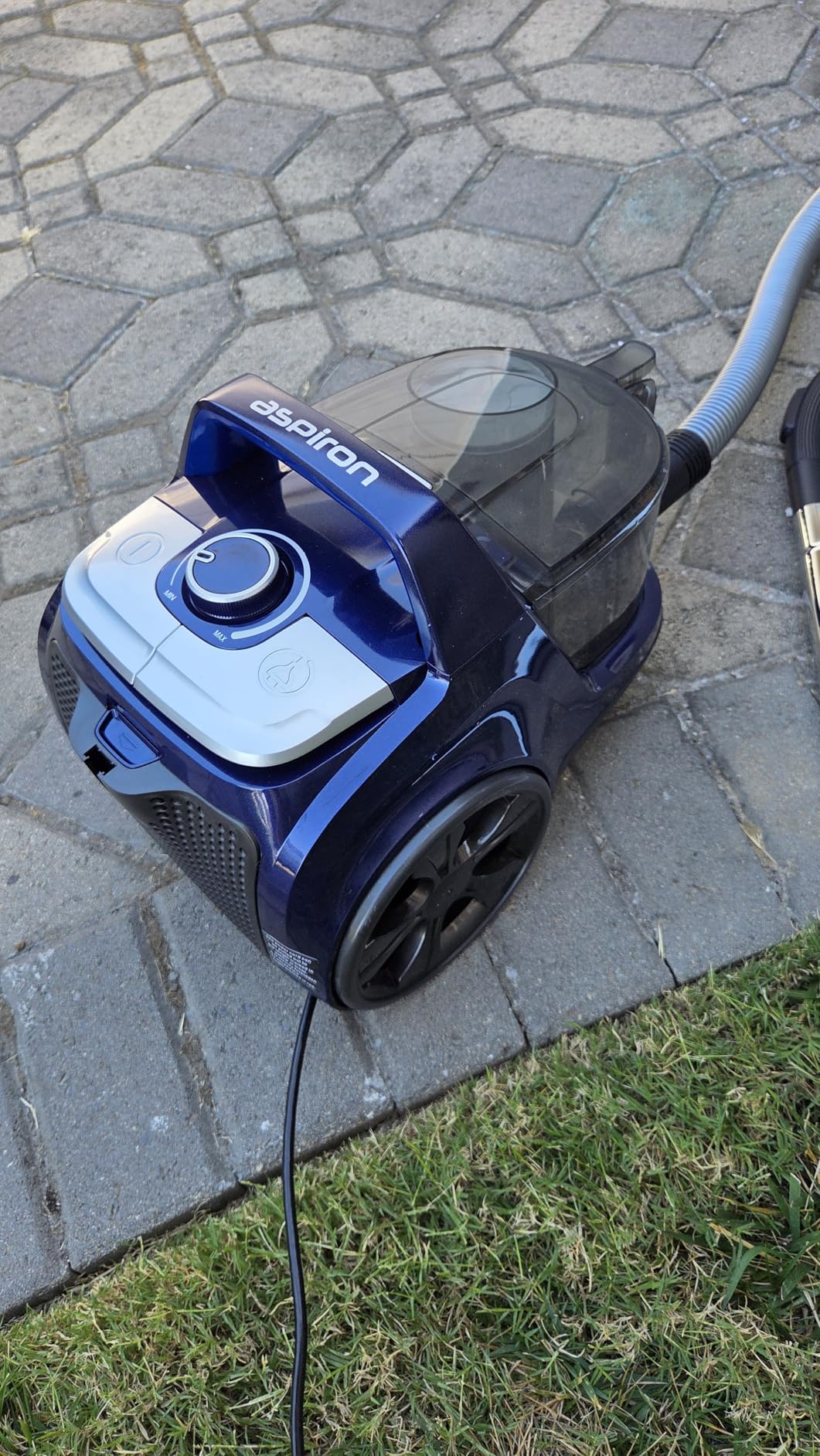 Aspiron Canister Vacuum, Upgraded 1600W Bagless Canister Vacuum Cleaner, Auto Cord Rewind, H13 HEPA Filter, 3.7Qt Large Capacity, 5 Tools for Hard Floors, Carpet, Pet, Upholstery, Tiles, Car, Violet Customer Review Aspiron Canister Vacuum, Upgraded 1600W Bagless Canister Vacuum Cleaner, Auto Cord Rewind, H13 HEPA Filter, 3.7Qt Large Capacity, 5 Tools for Hard Floors, Carpet, Pet, Upholstery, Tiles, Car, Violet - Customer Photo 2