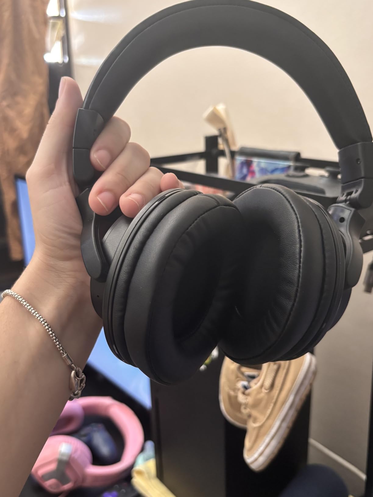 Rumoon Over Ear Bluetooth & Wired Studio Headphones Customer Review Rumoon Over Ear Bluetooth & Wired Studio Headphones - Customer Photo 2