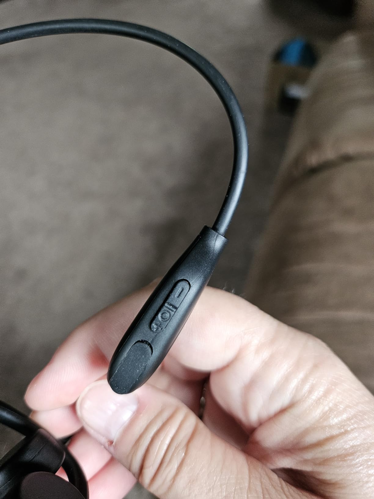 Bone Conduction Headphones,Bluetooth V6.0 Open Ear Headphones with Mic,Bone Conduction Earbuds 12Hrs Playtime,IPX5 Waterproof Sport Headphone for Running Customer Review Bone Conduction Headphones,Bluetooth V6.0 Open Ear Headphones with Mic,Bone Conduction Earbuds 12Hrs Playtime,IPX5 Waterproof Sport Headphone for Running - Customer Photo 1