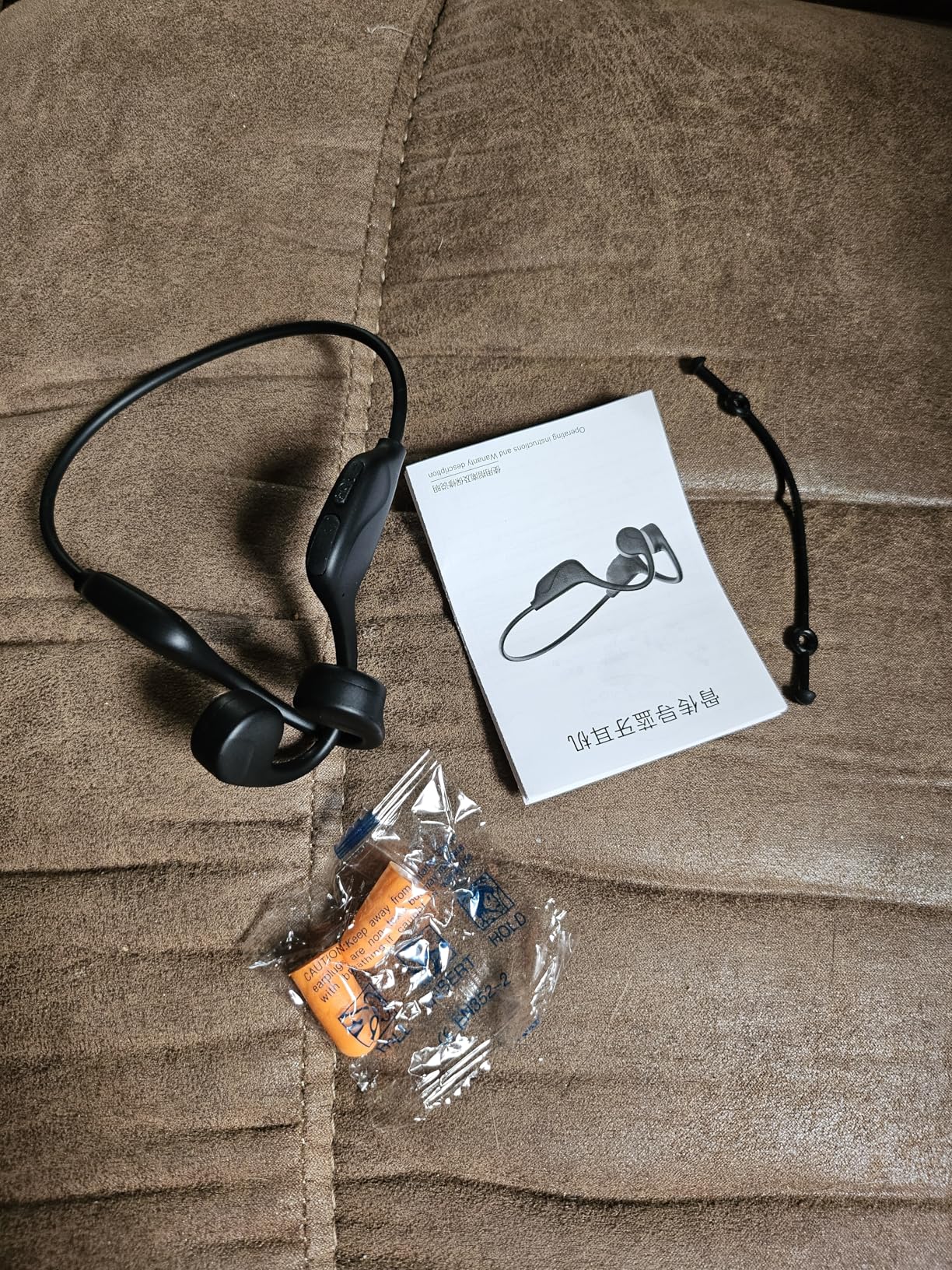 Bone Conduction Headphones,Bluetooth V6.0 Open Ear Headphones with Mic,Bone Conduction Earbuds 12Hrs Playtime,IPX5 Waterproof Sport Headphone for Running Customer Review Bone Conduction Headphones,Bluetooth V6.0 Open Ear Headphones with Mic,Bone Conduction Earbuds 12Hrs Playtime,IPX5 Waterproof Sport Headphone for Running - Customer Photo 2