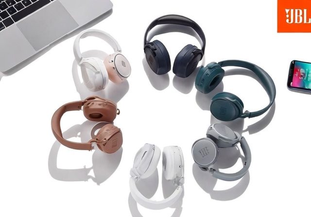 Best On Ear Wireless Headphones [cy]: 8 Models Tested for Sound Quality and Comfort - Sixstoreys Affiliate Content Factory