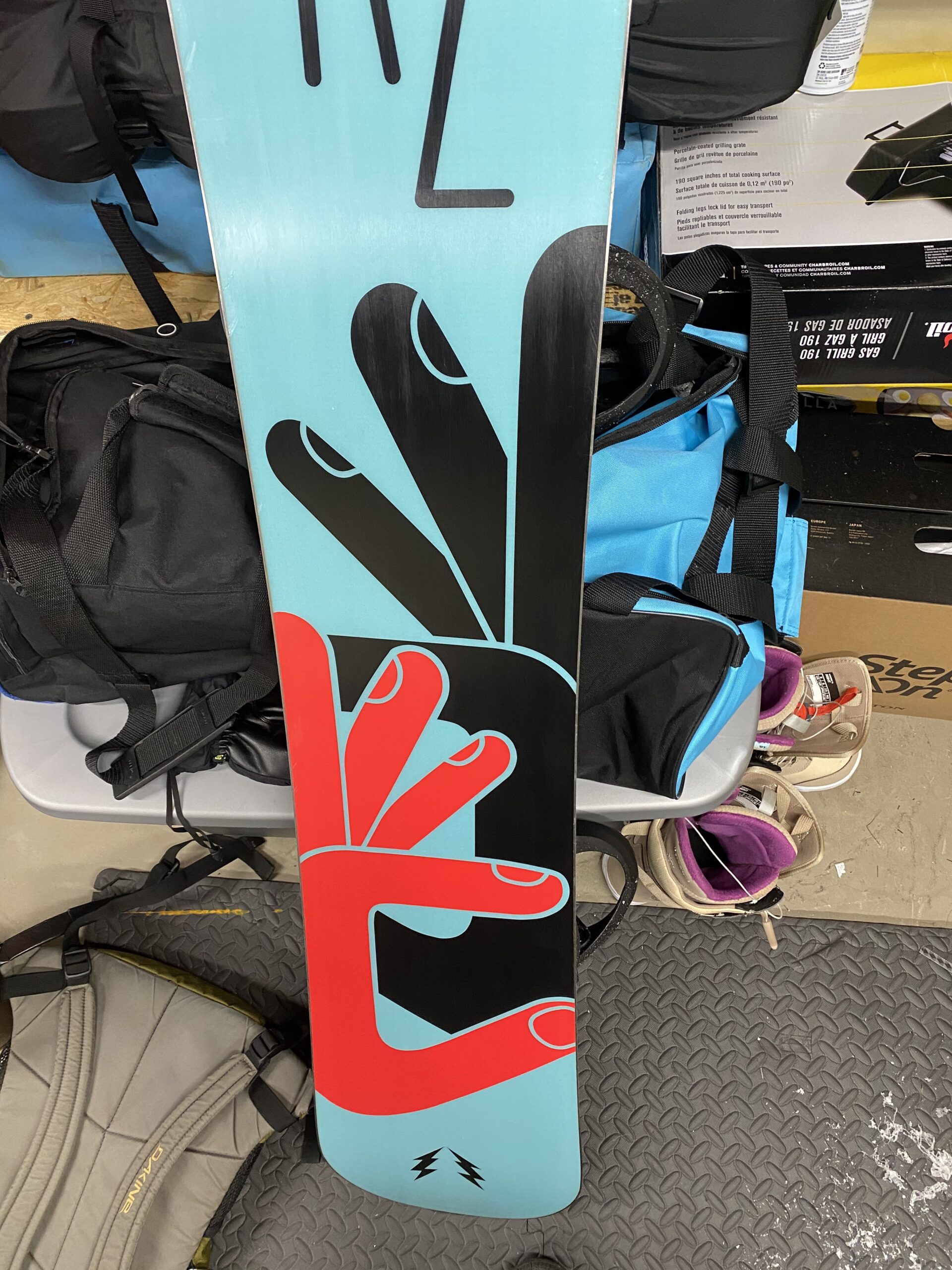 Hertel Super HotSauce All Temperature Ski and Snowboard Wax - Easy to Apply, Rub On or Iron On Hot Wax for Snowboards and Skis - Made in USA, All Weather Conditions (340 g) - Customer Photo 1
