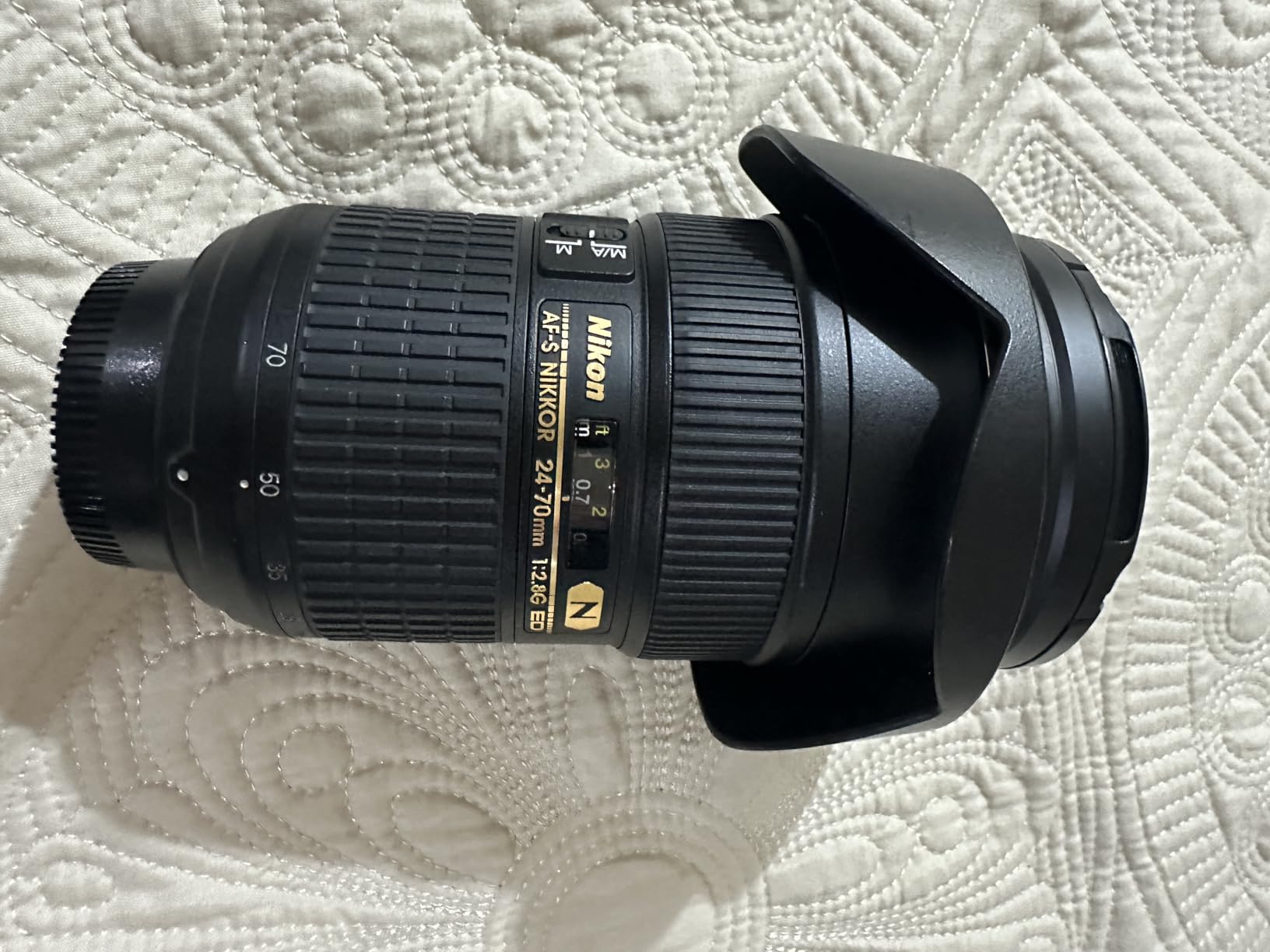 Nikon AF-S FX NIKKOR 24-70mm f/2.8G ED Zoom Lens with Auto Focus for Nikon DSLR Cameras - Customer Photo 2