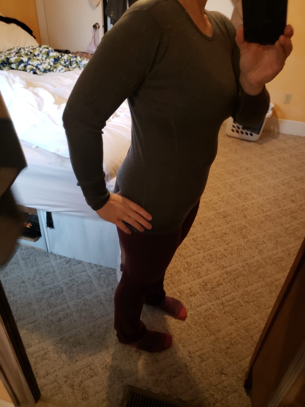 Minus33 100% Merino Wool Women's Midweight Base Layer - Long Sleeve Crew Customer Review Minus33 100% Merino Wool Women's Midweight Base Layer - Long Sleeve Crew - Customer Photo 2