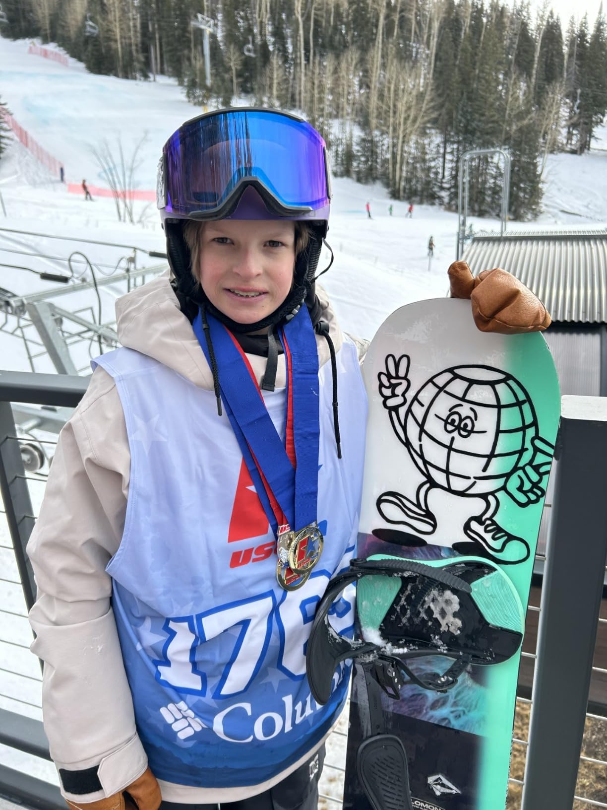 Swix UR8 Biodegradable Ski/Snowboard Red Wax - Moderate Conditions 14 to 36 Degrees Fahrenheit - 180g - Customer Photo 1