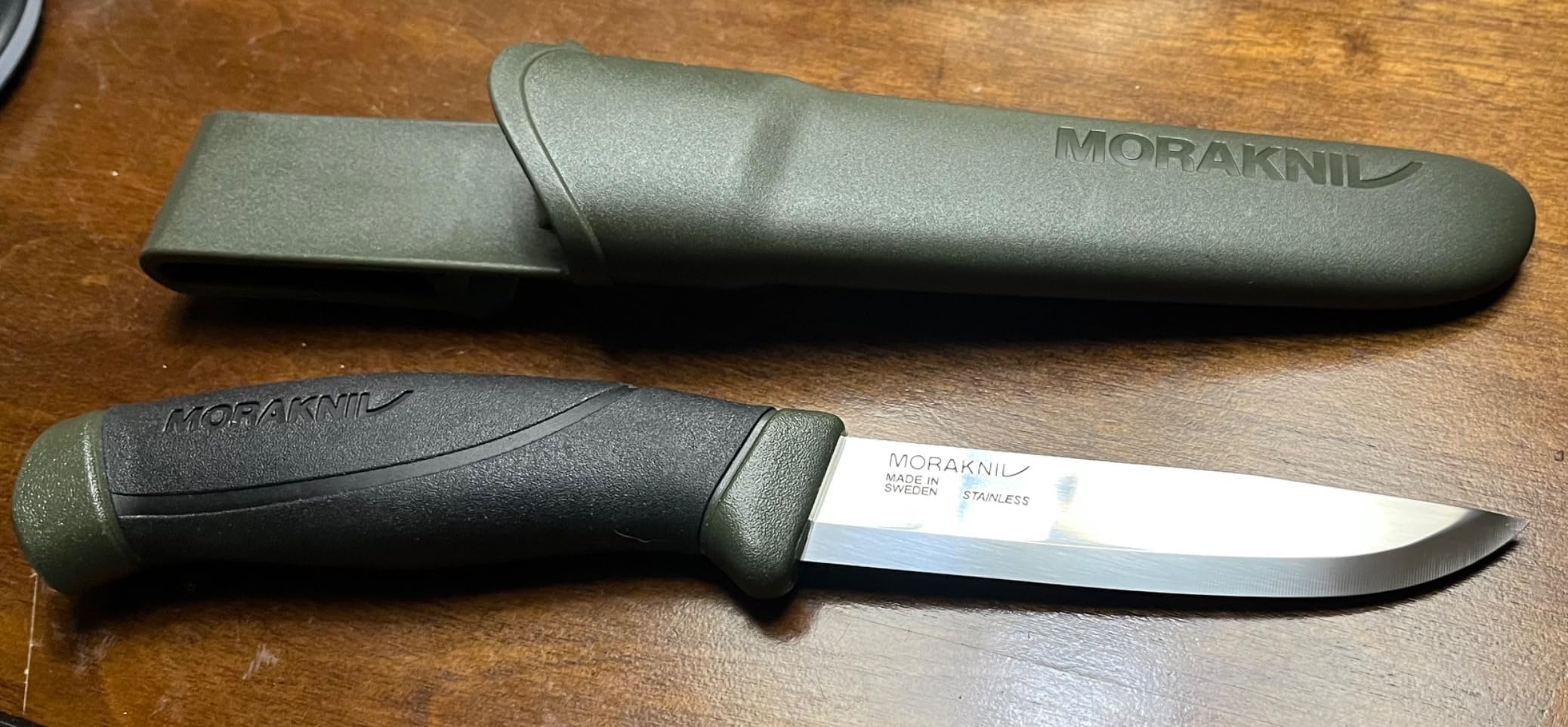 Morakniv Companion Fixed Blade Outdoor Knife with Stainless Steel Blade, 4.1-Inch, Military Green - Customer Photo 1