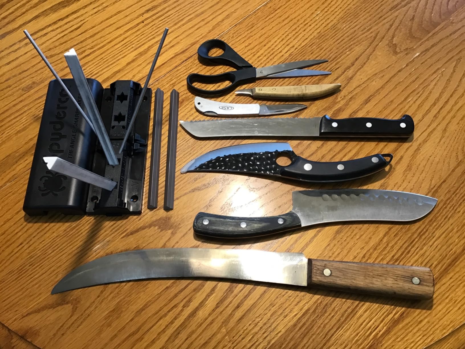 Spyderco Tri-Angle Premium Sharpmaker Set with DVD and Two Sets of Alumina Ceramic Stones - 204MF OPEN BOX - Customer Photo 1