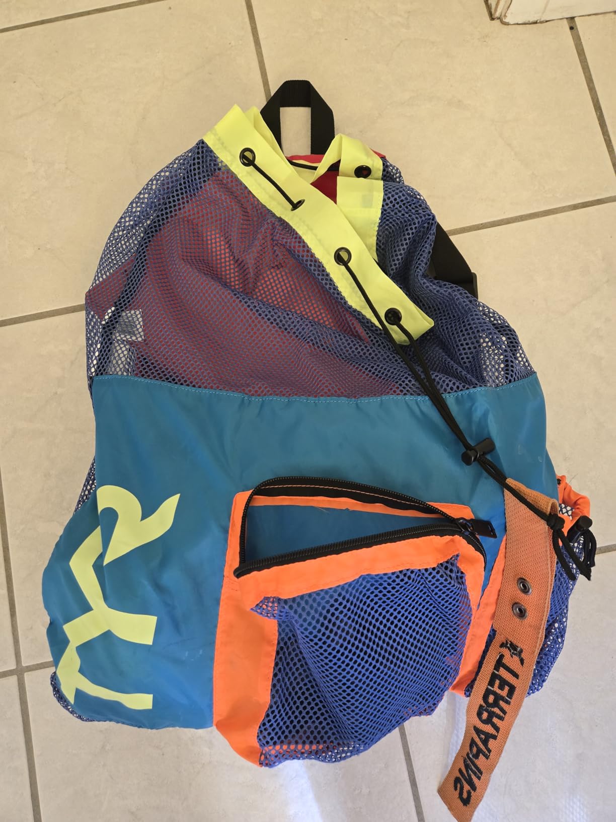 TYR Big Mesh Mummy Backpack for Wet Swimming, Gym, and Workout Gear, Blue/Yellow Customer Review TYR Big Mesh Mummy Backpack for Wet Swimming, Gym, and Workout Gear, Blue/Yellow - Customer Photo 1