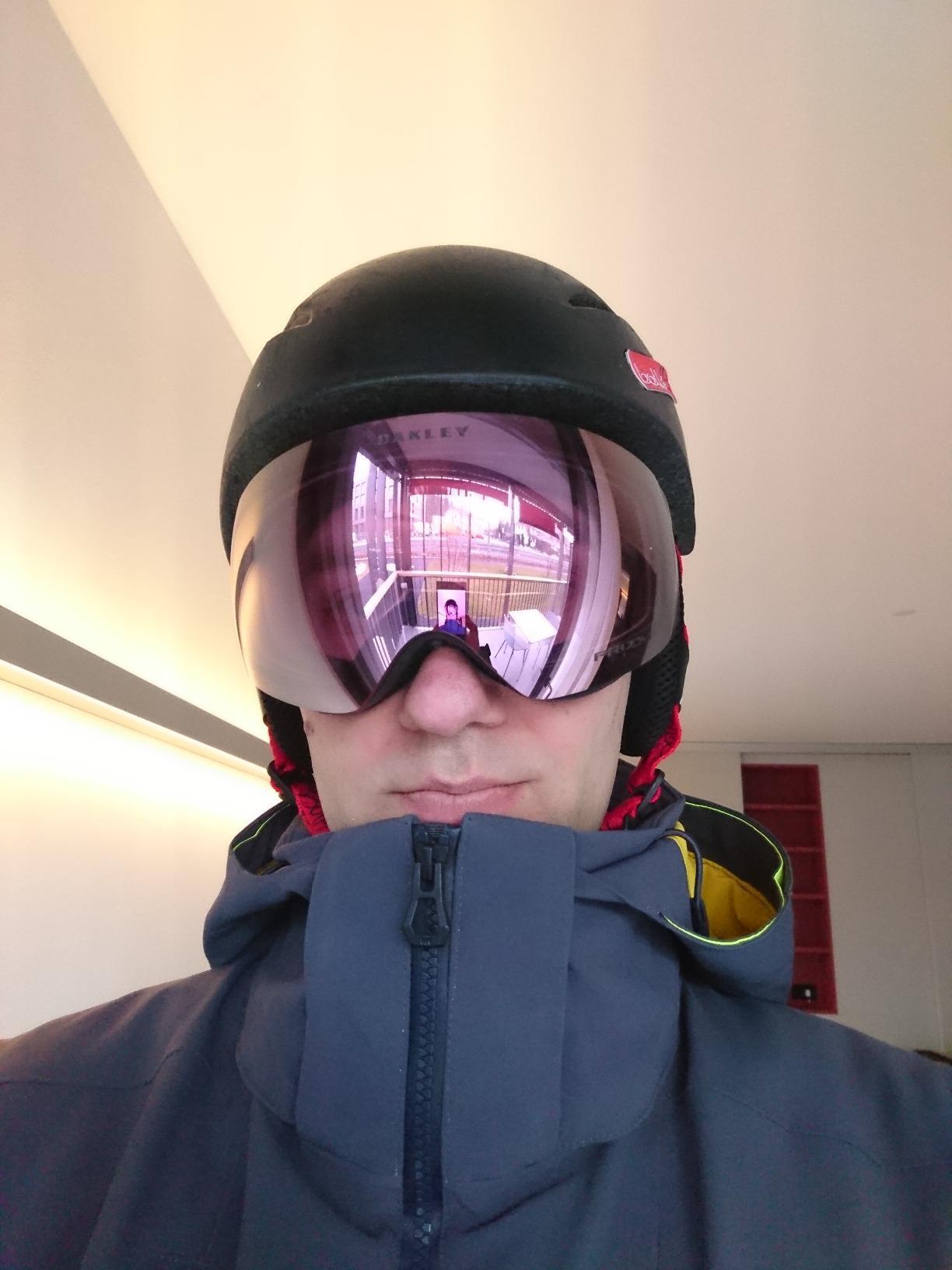 Oakley Flight Deck M Snow Goggle Customer Review Oakley Flight Deck M Snow Goggle - Customer Photo 2