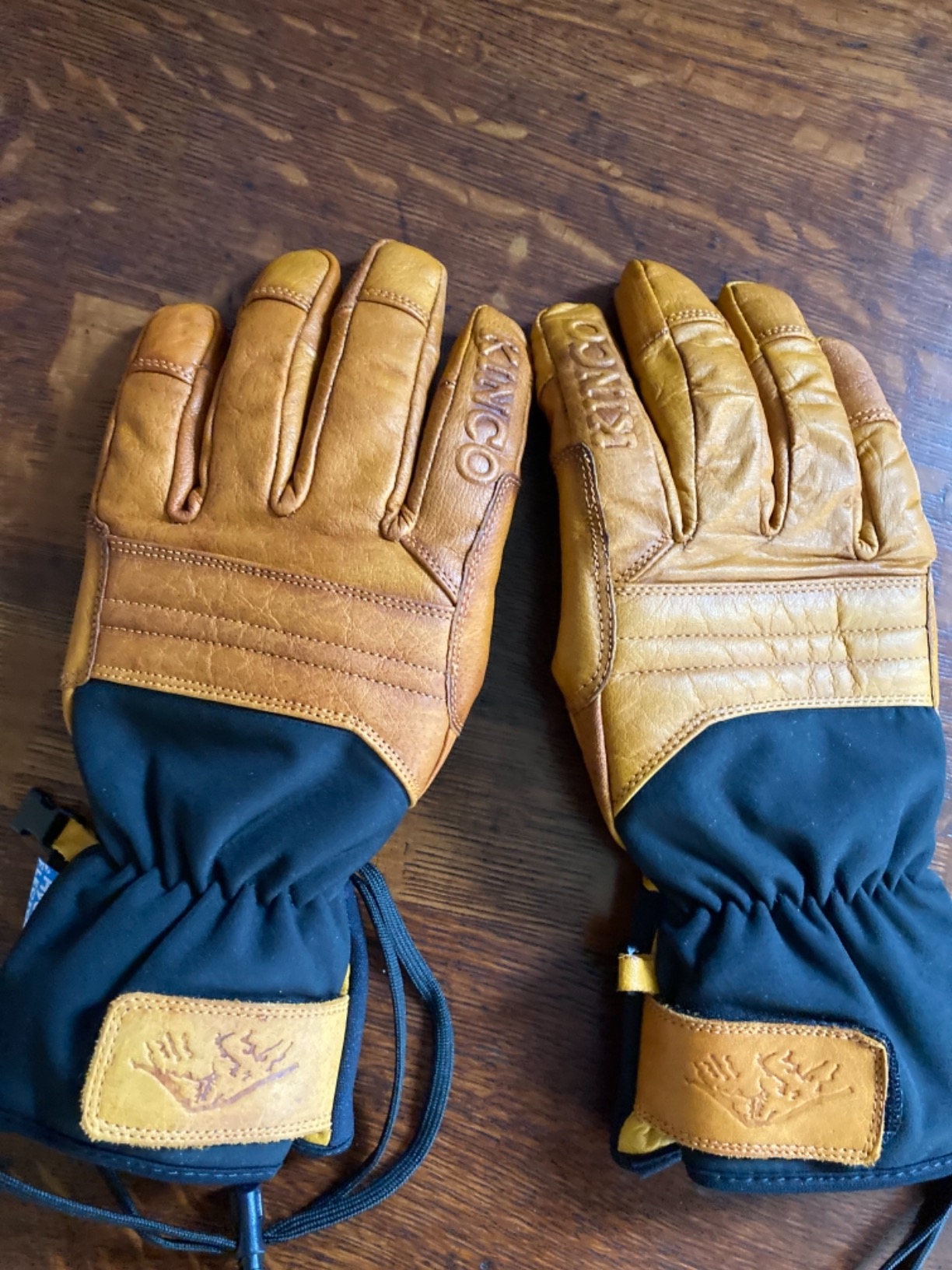 Kinco Premium Ski Gloves - 901 Model with HeatKeep Thermal Lining Customer Review Kinco Premium Ski Gloves - 901 Model with HeatKeep Thermal Lining - Customer Photo 2