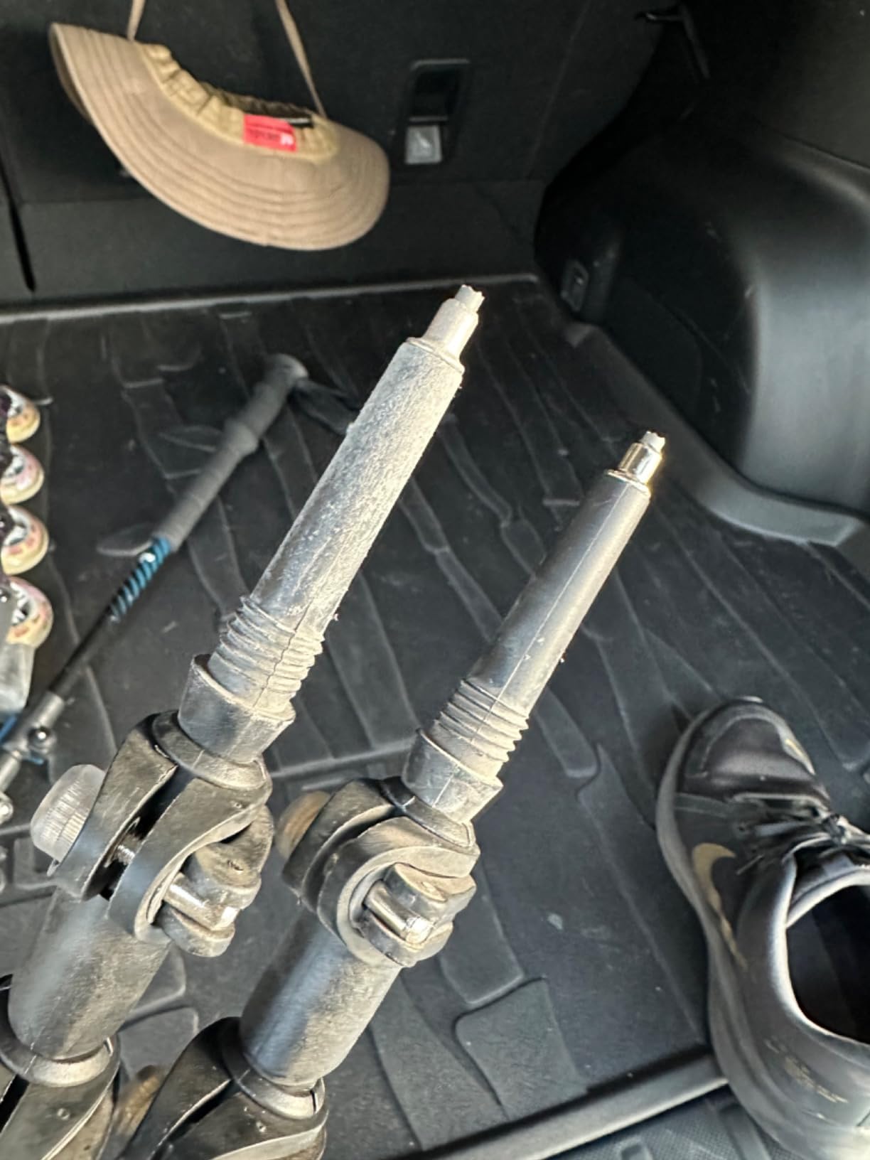 Cascade Mountain Tech Lightweight Aircraft-Grade Aluminum Trekking Poles with Extended Down Grip Plus Tip Kit - Customer Photo 3