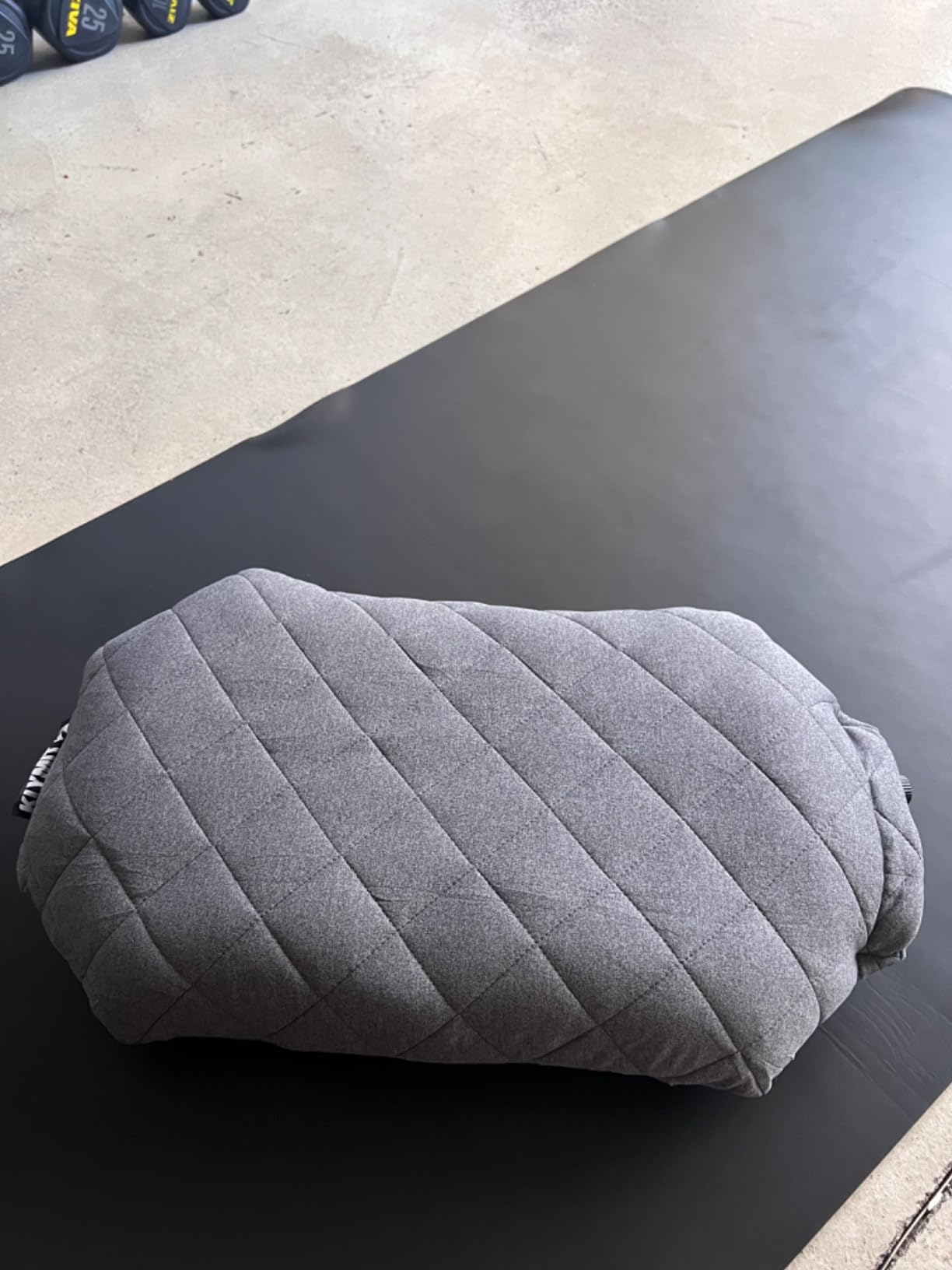 Klymit Luxe Travel Pillow, Lightweight Inflatable Hybrid Airplane, Backpacking, Hammock, and Camping Pillow, Grey - Customer Photo 3