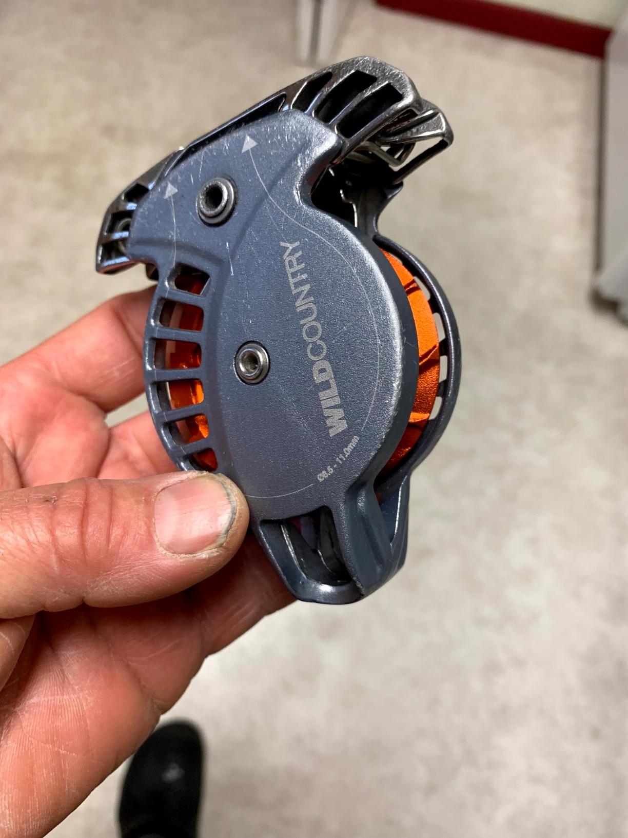Wild Country Revo Rock Climbing Belay Device - Auto-Locking Belay Device Customer Review Wild Country Revo Rock Climbing Belay Device - Auto-Locking Belay Device - Customer Photo 1