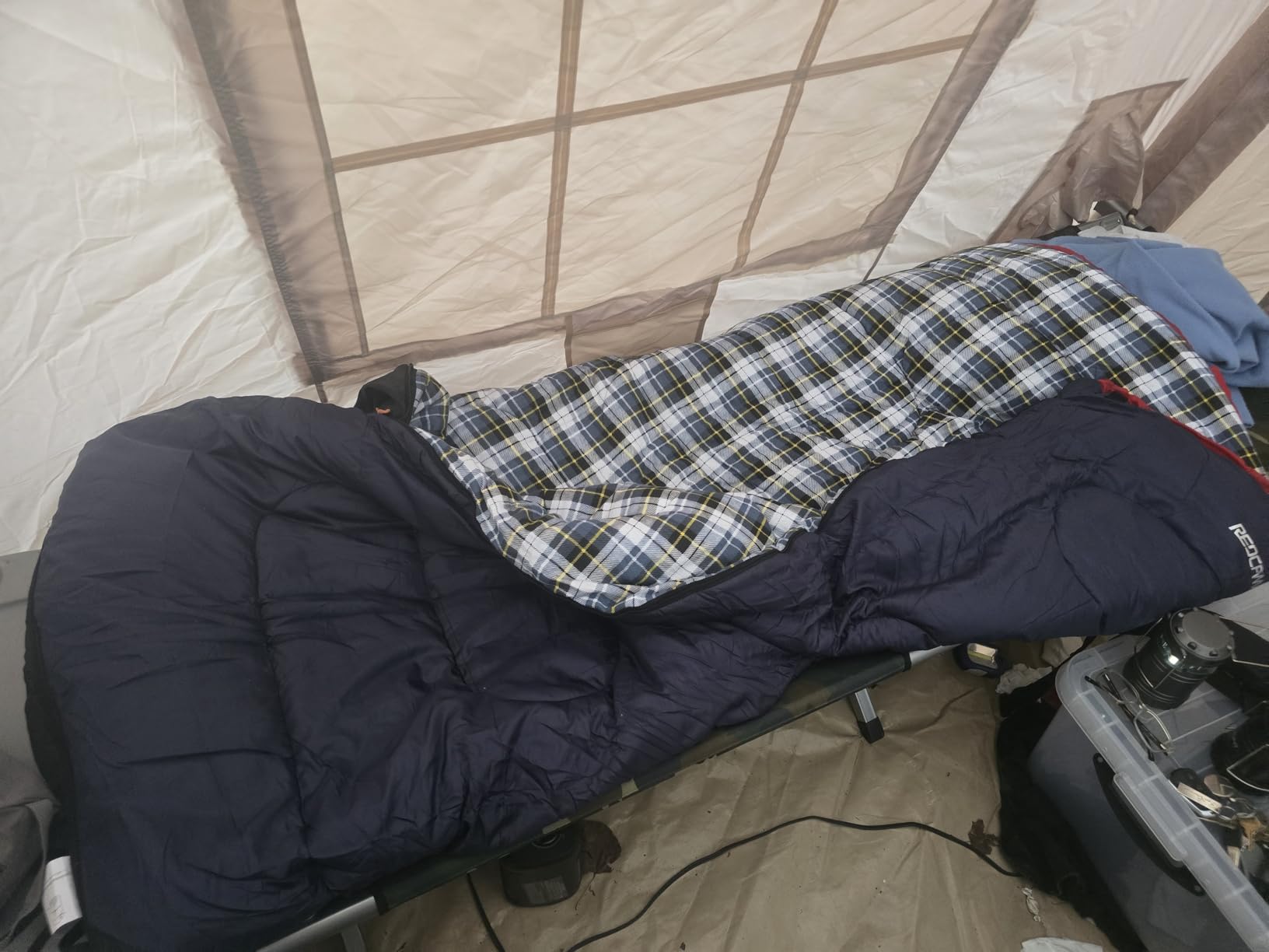 REDCAMP Cotton Flannel Sleeping Bag for Camping Backpacking, Adults Cold Weather Envelope Sleeping Bags with 2/3/4/6lbs Filling - Customer Photo 2