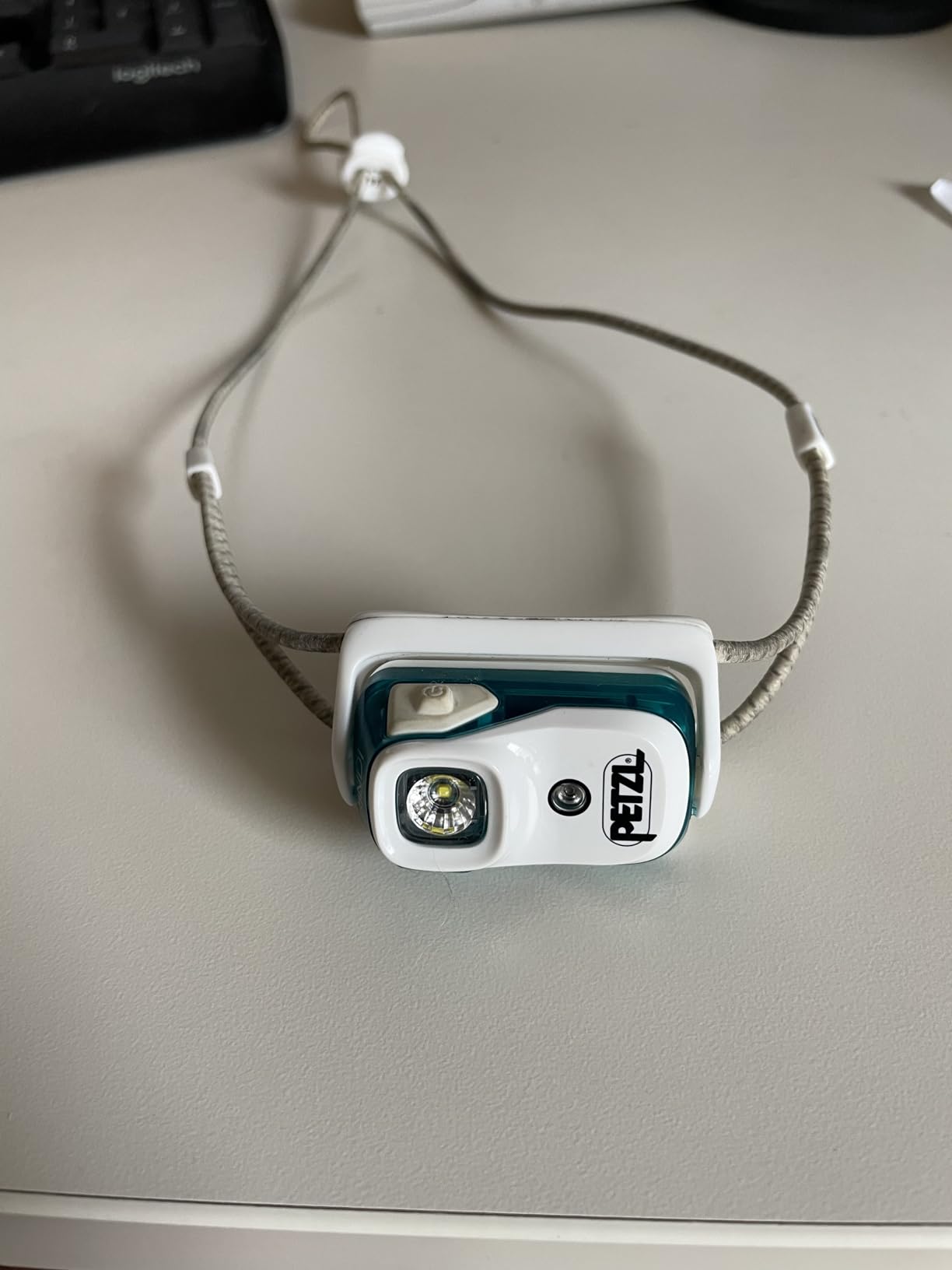 PETZL Bindi Headlamp Black, Ultra-Compact Rechargeable headlamp Designed for Everyday Athletic Activities. 200 lumens - Customer Photo 1