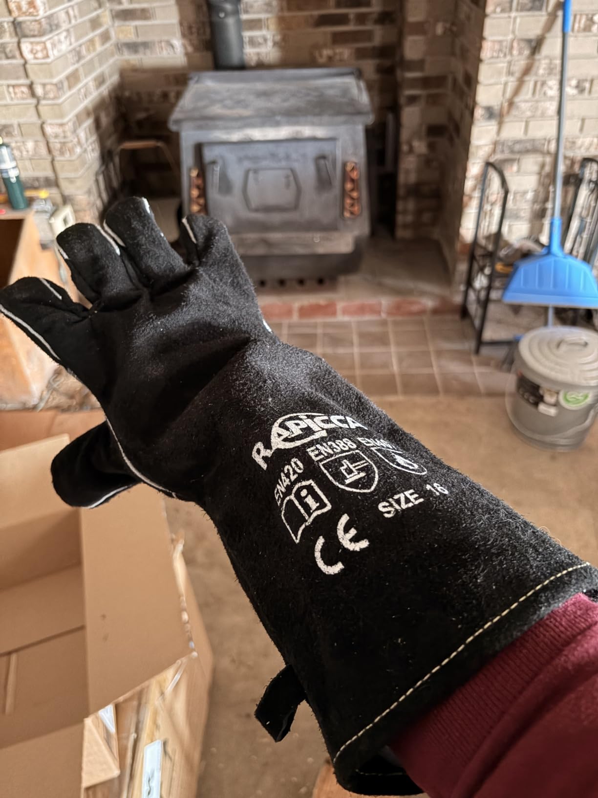 Fireplace Gloves Fire Heat Resistant: Dark-Grey 16IN 932 - Fireproof Leather for Fireplace Fire Pit Wood Stove Campfire Furnace BBQ Grill Oven Stick Mig Welding Welder Gear - Birthday Gift XL - Customer Photo 1