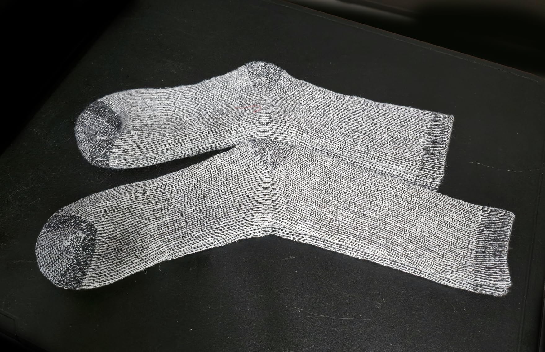 Alvada Merino Wool Hiking Socks Thermal Warm Crew Winter Boot Sock For Men & Women 3 Pairs Customer Review Alvada Merino Wool Hiking Socks Thermal Warm Crew Winter Boot Sock For Men & Women 3 Pairs - Customer Photo 1