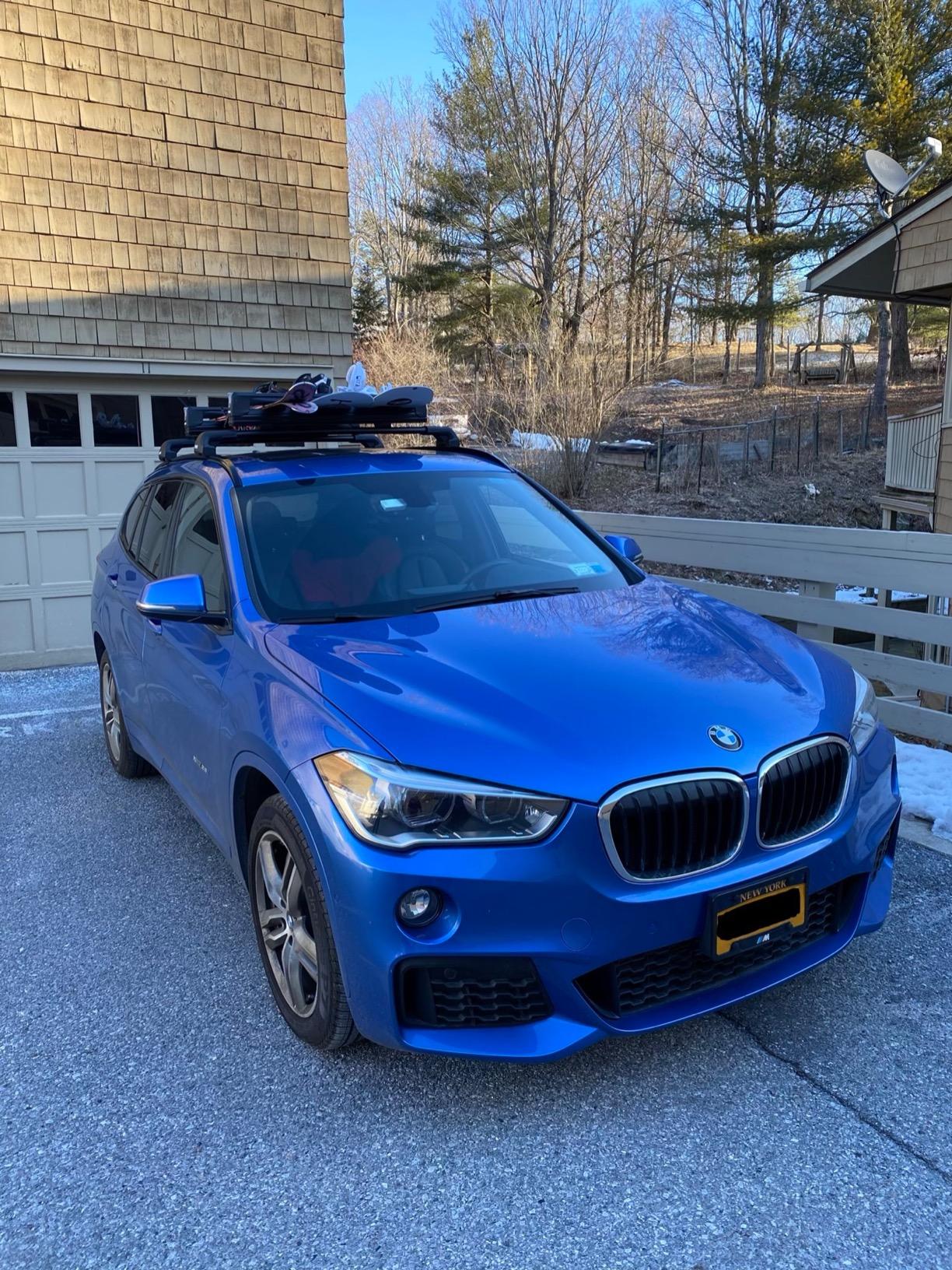 Thule SnowPack Ski/Snowboard Rack, Large (6 Pr/4 Boards), Black Customer Review Thule SnowPack Ski/Snowboard Rack, Large (6 Pr/4 Boards), Black - Customer Photo 1