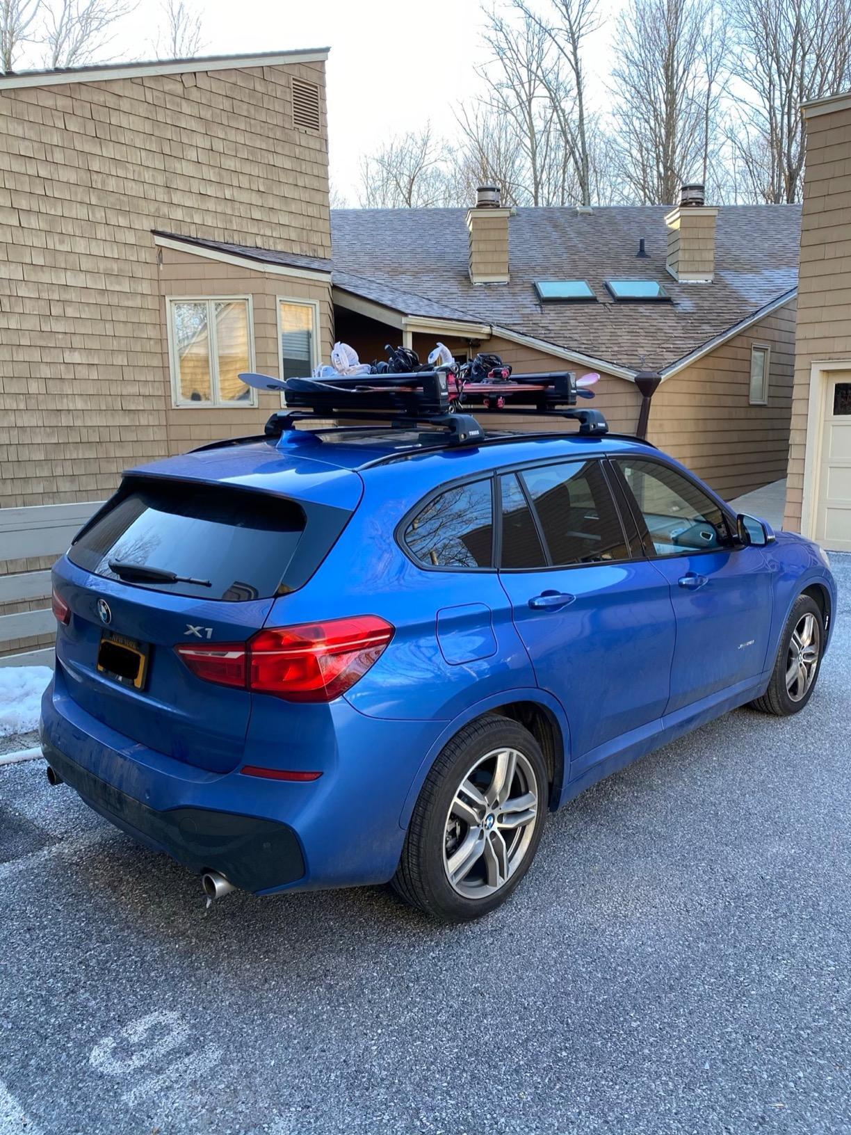 Thule SnowPack Ski/Snowboard Rack, Large (6 Pr/4 Boards), Black Customer Review Thule SnowPack Ski/Snowboard Rack, Large (6 Pr/4 Boards), Black - Customer Photo 2