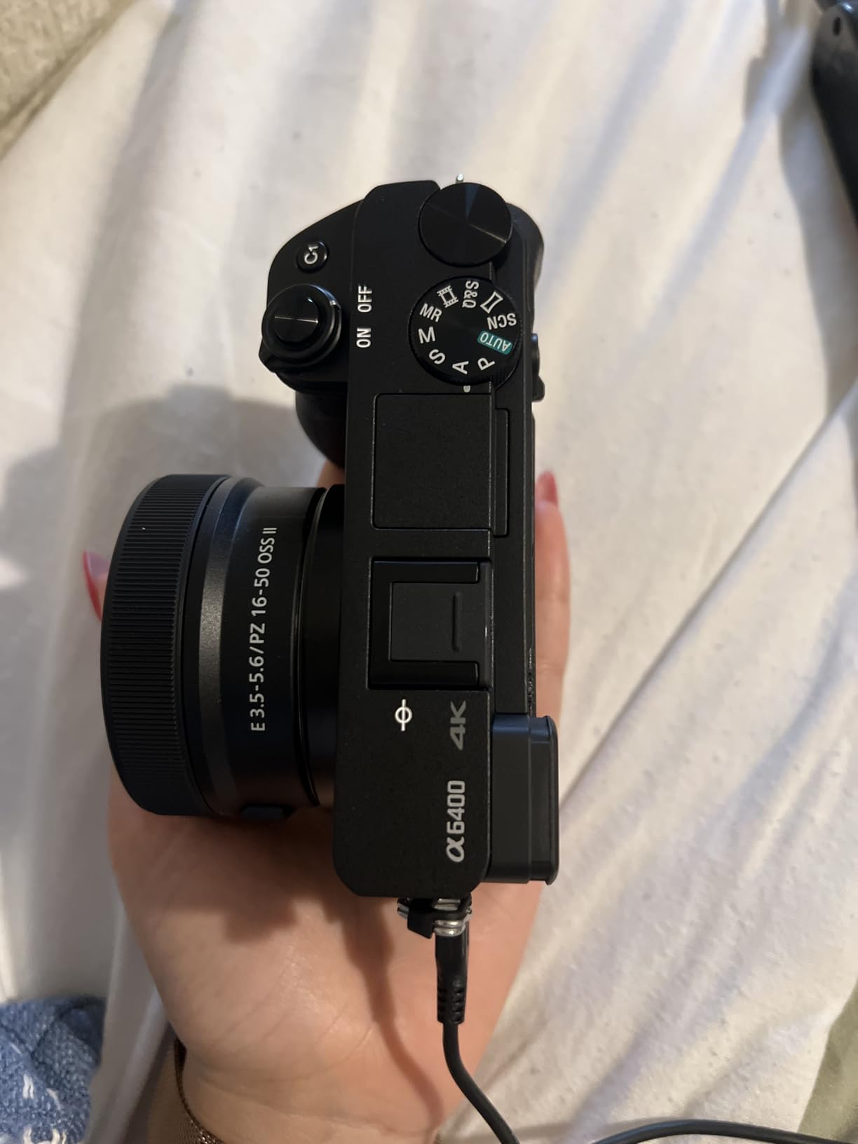 Sony Alpha a6400 Mirrorless Camera: Compact APS-C Interchangeable Lens Digital Camera with Real-Time Eye Auto Focus, 4K Video, Flip Screen & 16-50mm Lens - E Mount Compatible - ILCE-6400L/B, Black Customer Review Sony Alpha a6400 Mirrorless Camera: Compact APS-C Interchangeable Lens Digital Camera with Real-Time Eye Auto Focus, 4K Video, Flip Screen & 16-50mm Lens - E Mount Compatible - ILCE-6400L/B, Black - Customer Photo 3