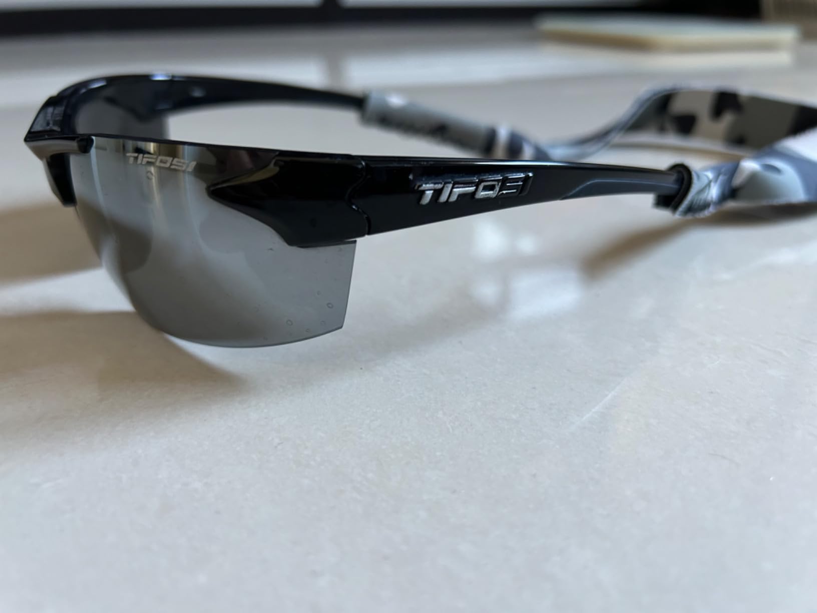 Tifosi Track Sport Men & Women Sunglasses - Ideal For Baseball, Golf, Pickleball, Running and Tennis - Unisex Glasses Customer Review Tifosi Track Sport Men & Women Sunglasses - Ideal For Baseball, Golf, Pickleball, Running and Tennis - Unisex Glasses - Customer Photo 2