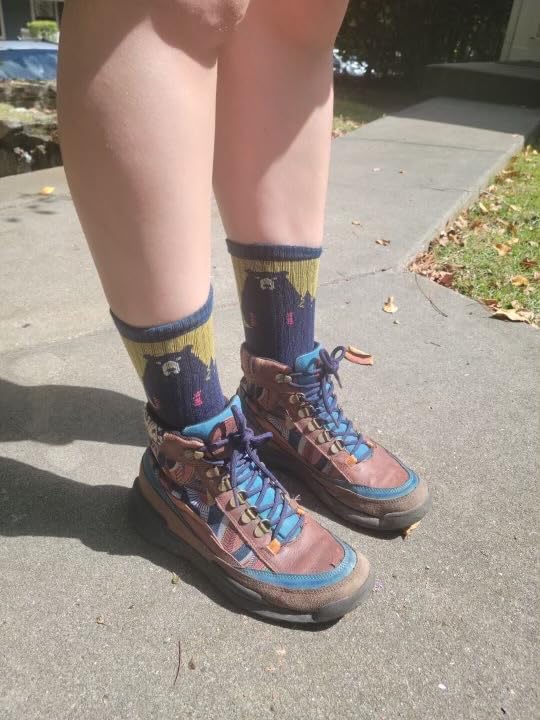 Darn Tough Women's Bear Town Micro Crew Lightweight with Cushion Sock (Style 1970) - Customer Photo 1