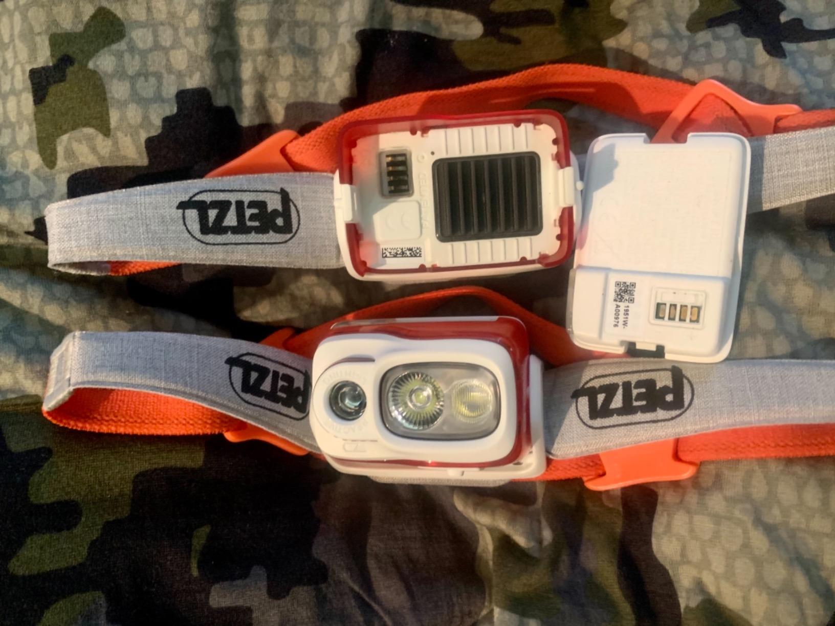 PETZL, Swift RL Lamp Orange, Compact, Very Powerful and Rechargeable headlamp Featuring Reactive Lighting® Technology. 900 lumens. - Customer Photo 2