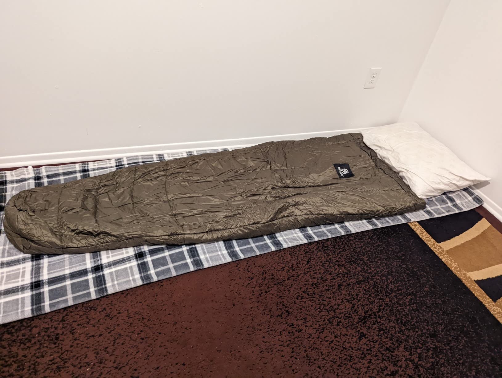 OneTigris Featherlite Ultralight Sleeping Quilt, Weighs 35oz, Warm Hammock Topquilt 40 Degree, with Footbox, Perfect for Outback Camping, Hiking, Backpacking and Hammocks - Customer Photo 1