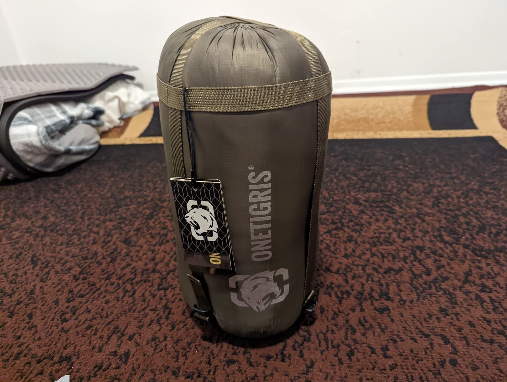 OneTigris Featherlite Ultralight Sleeping Quilt, Weighs 35oz, Warm Hammock Topquilt 40 Degree, with Footbox, Perfect for Outback Camping, Hiking, Backpacking and Hammocks - Customer Photo 4