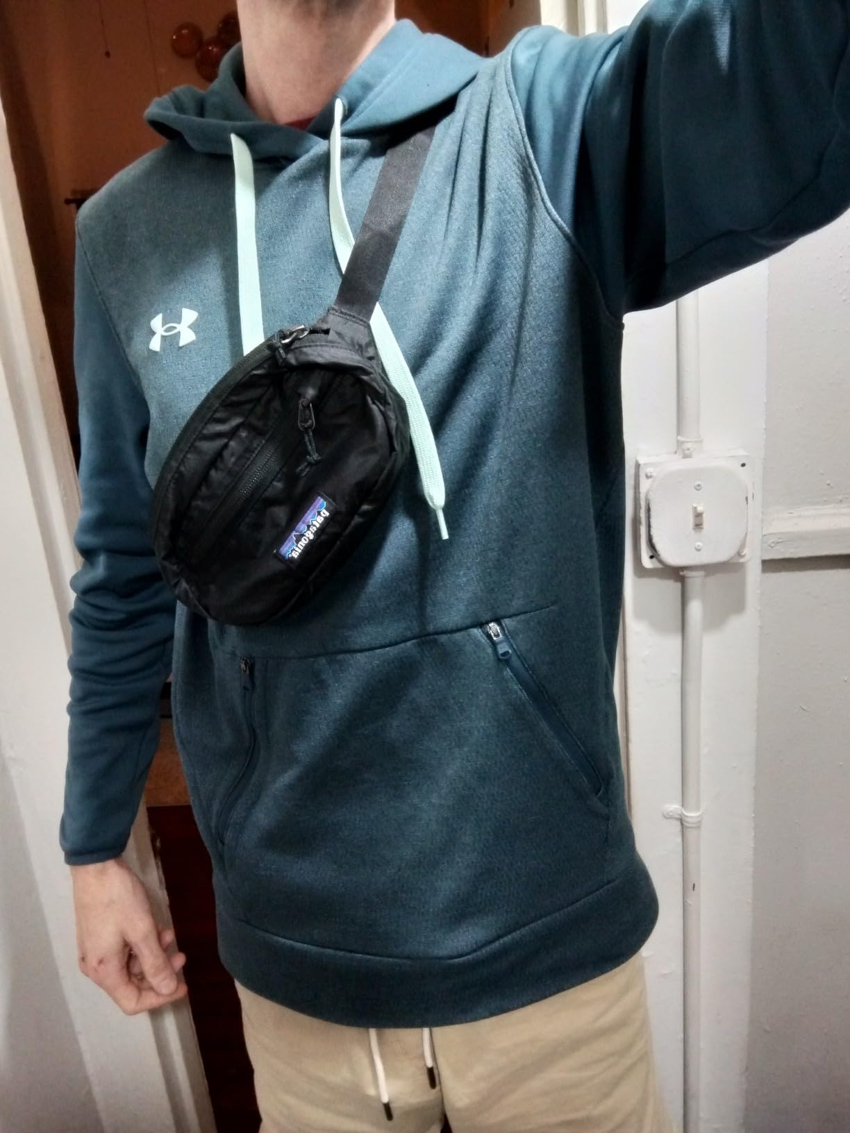 Patagonia Unisex's Ultralight Black Hole Mini Hip Pack Backpack - Customer Photo 2