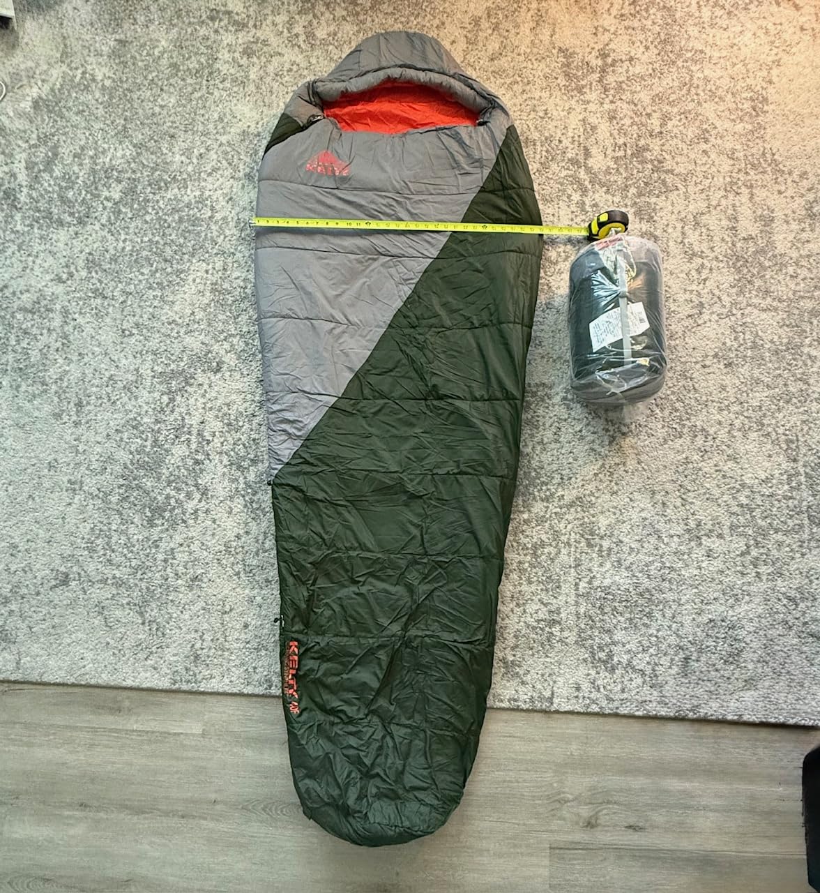 Kelty Cosmic Synthetic Fill 40 Degree Backpacking Sleeping Bag with Compression Straps, Compact and Lightweight, 2022 - Customer Photo 1