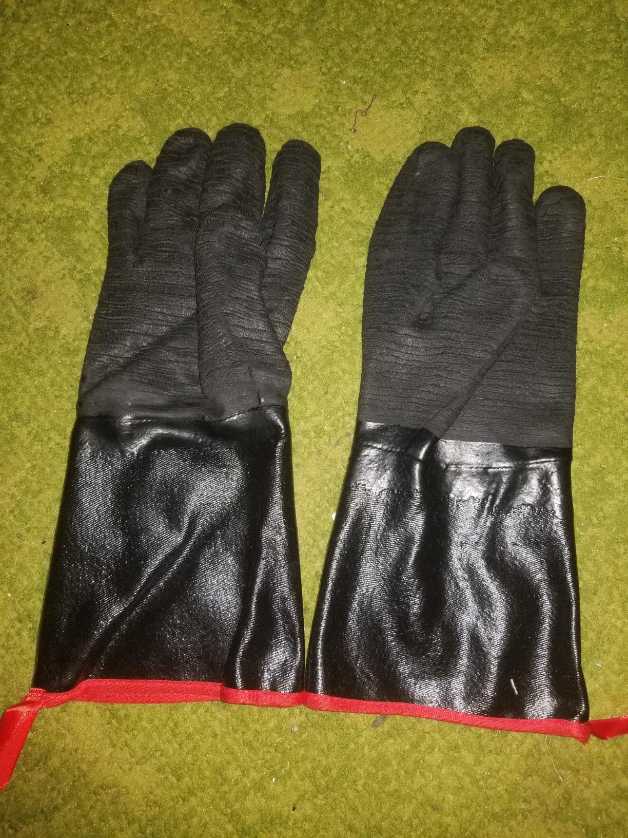 G & F Premium Leather BBQ Gloves, Heat & Fire Resistant, Suede Palm, Puncture & Cut Resistant, Cotton Lining, Ideal for Grilling, Animal Handling, Gardening, Thorn Pruning, Fire Pit & Outdoor Work - Customer Photo 2