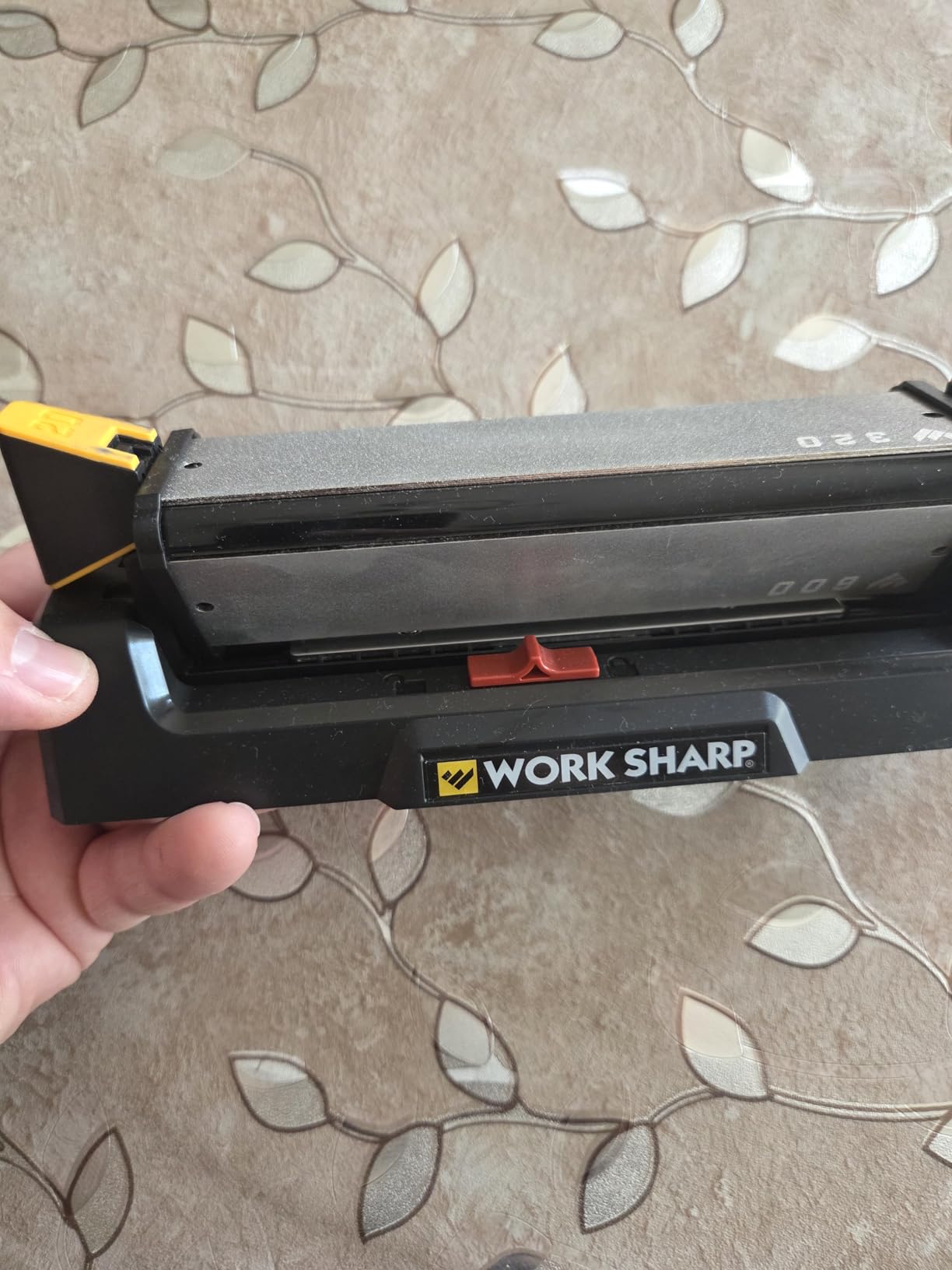 Work Sharp Benchstone Knife Sharpener, 3 sided for faster manual pocket or hunting knife sharpening - Customer Photo 2