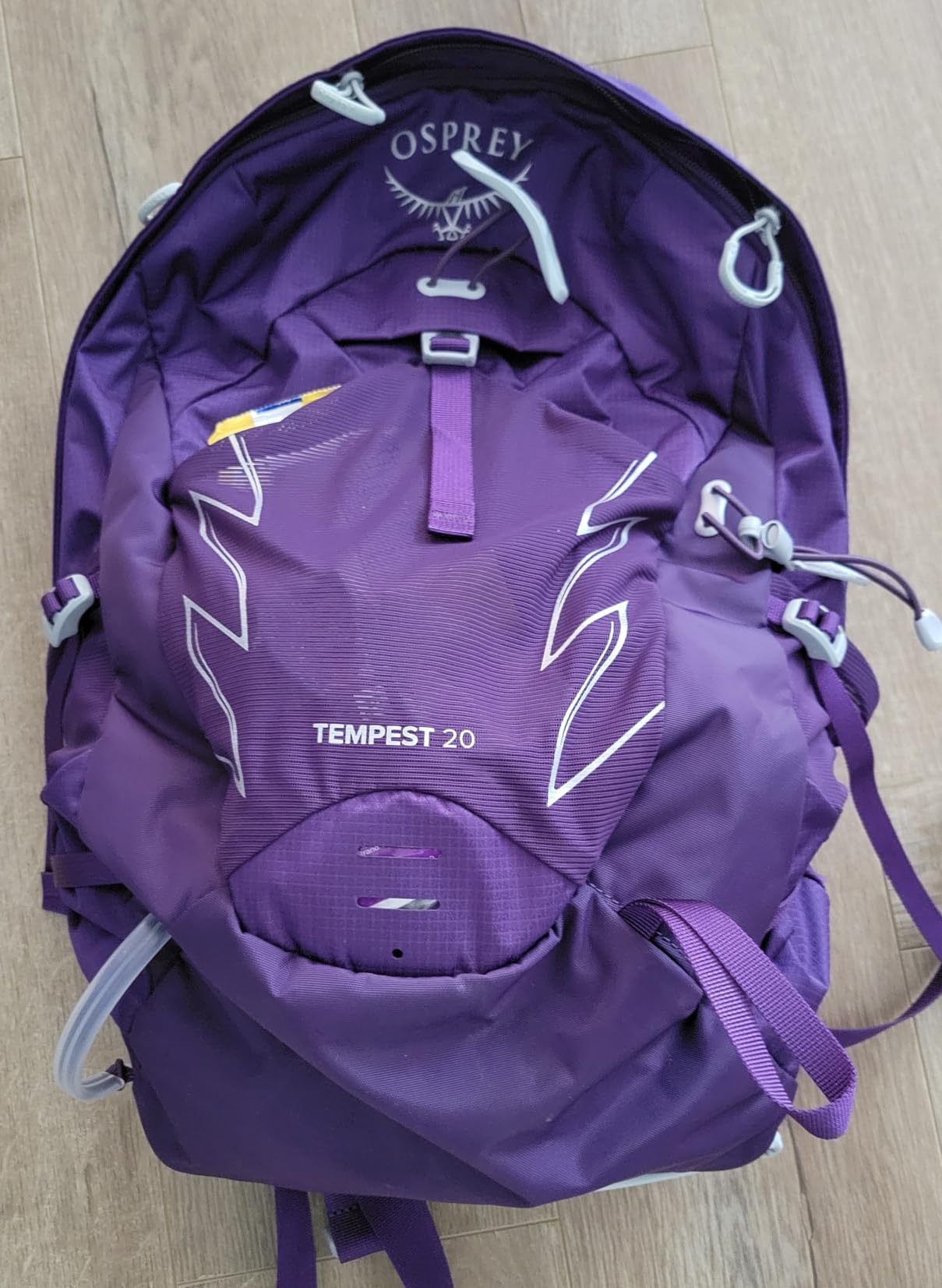 Osprey Tempest 20L Women's Hiking Backpack with Hipbelt, Stealth Black, WM/L - Customer Photo 1