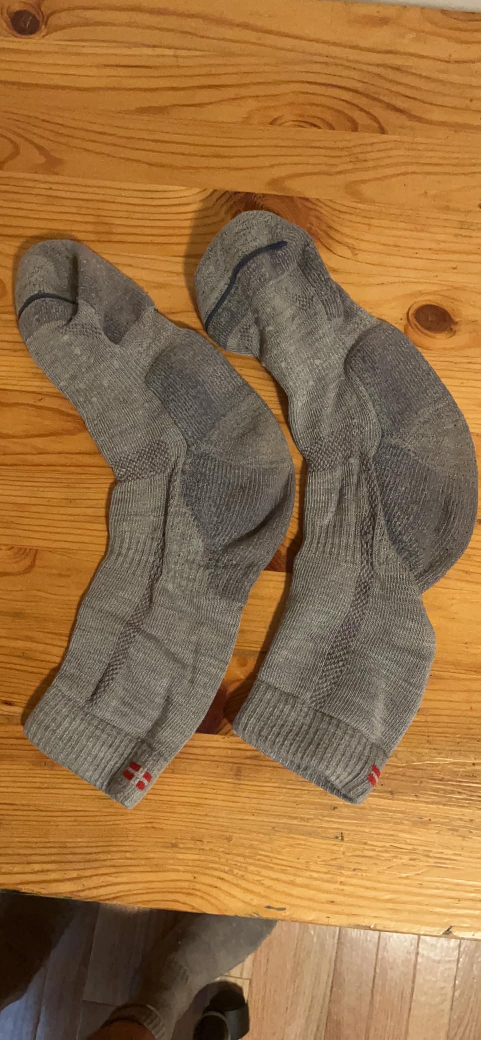 DANISH ENDURANCE Merino Wool Hiking Crew Socks for Men & Women, Cushioned Anti-Blister, Breathable - 3 Pairs Customer Review DANISH ENDURANCE Merino Wool Hiking Crew Socks for Men & Women, Cushioned Anti-Blister, Breathable - 3 Pairs - Customer Photo 2