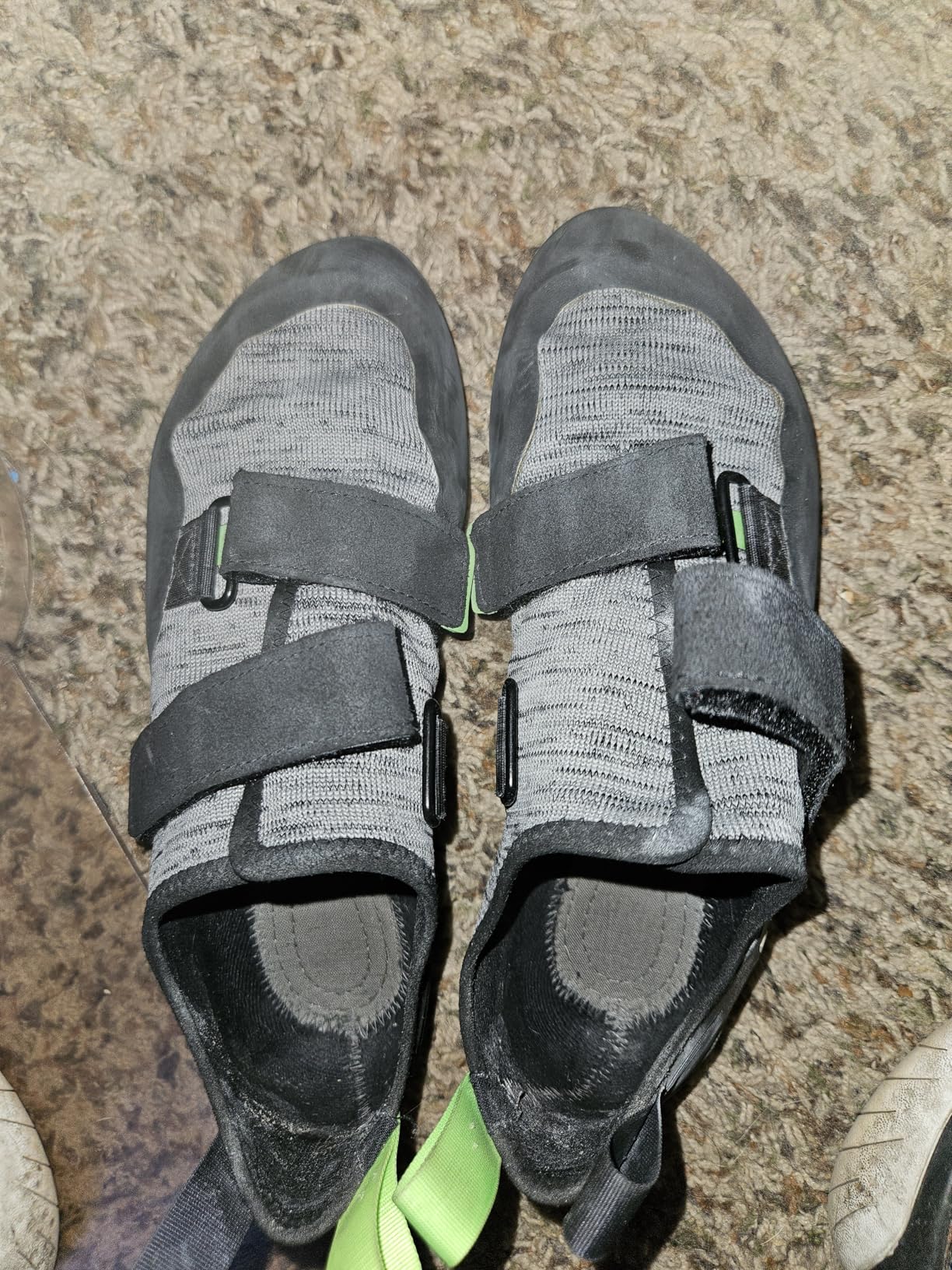BLACK DIAMOND Men's Momentum Rock Climbing Shoes | Engineered Knit Technology | 4.3mm Rubber Outsole | Breathable All-Day Comfort Customer Review BLACK DIAMOND Men's Momentum Rock Climbing Shoes | Engineered Knit Technology | 4.3mm Rubber Outsole | Breathable All-Day Comfort - Customer Photo 1