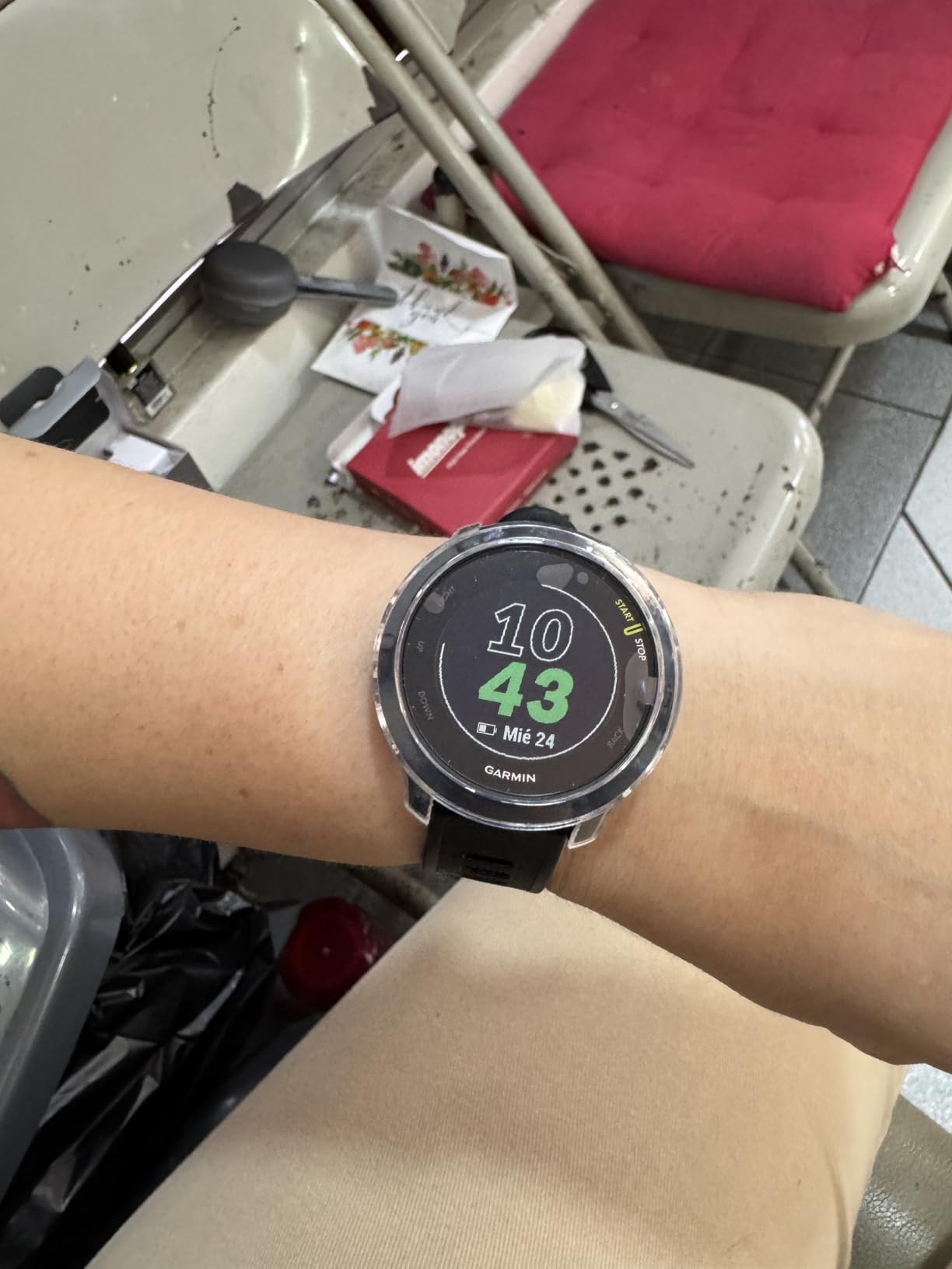 Garmin Forerunner 55, GPS Running Watch with Daily Suggested Workouts, Up to 2 Weeks of Battery Life, Black customer photo 1