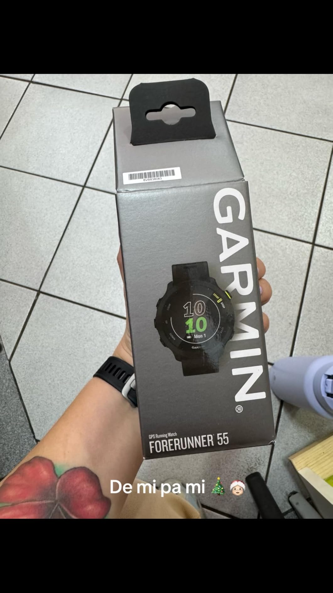 Garmin Forerunner 55, GPS Running Watch with Daily Suggested Workouts, Up to 2 Weeks of Battery Life, Black customer photo 2