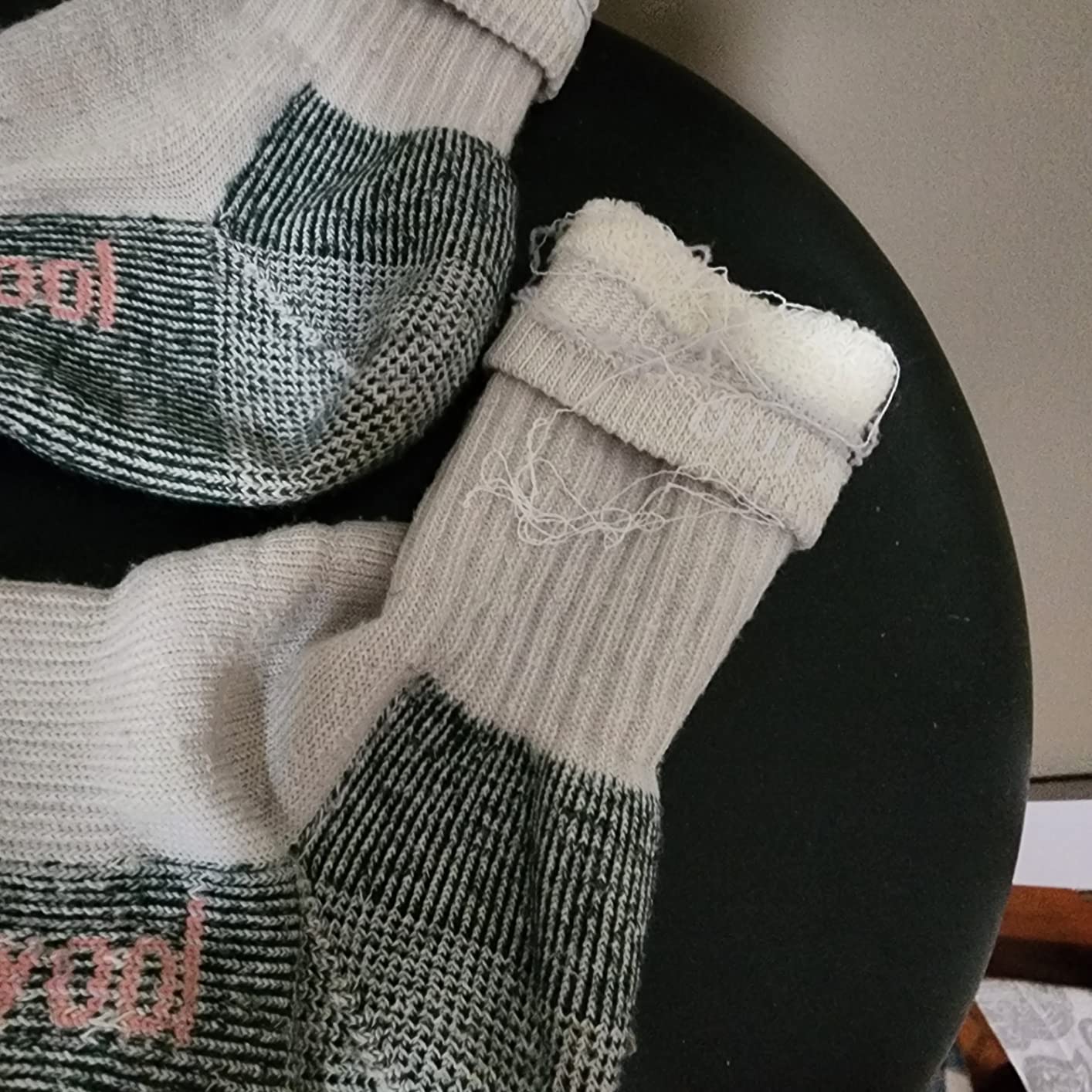 Smartwool Women's Classic Hike Full Cushion Crew Socks Customer Review Smartwool Women's Classic Hike Full Cushion Crew Socks - Customer Photo 2