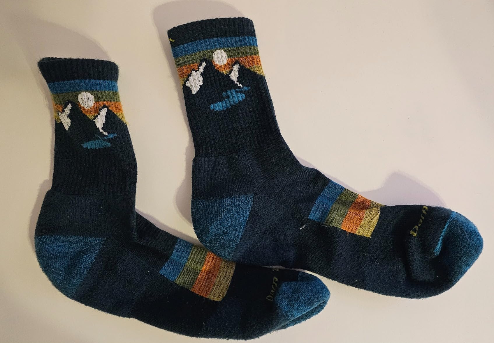 Darn Tough Vermont Sunset Ridge Crew Lightweight with Cushion Sock Customer Review Darn Tough Vermont Sunset Ridge Crew Lightweight with Cushion Sock - Customer Photo 1