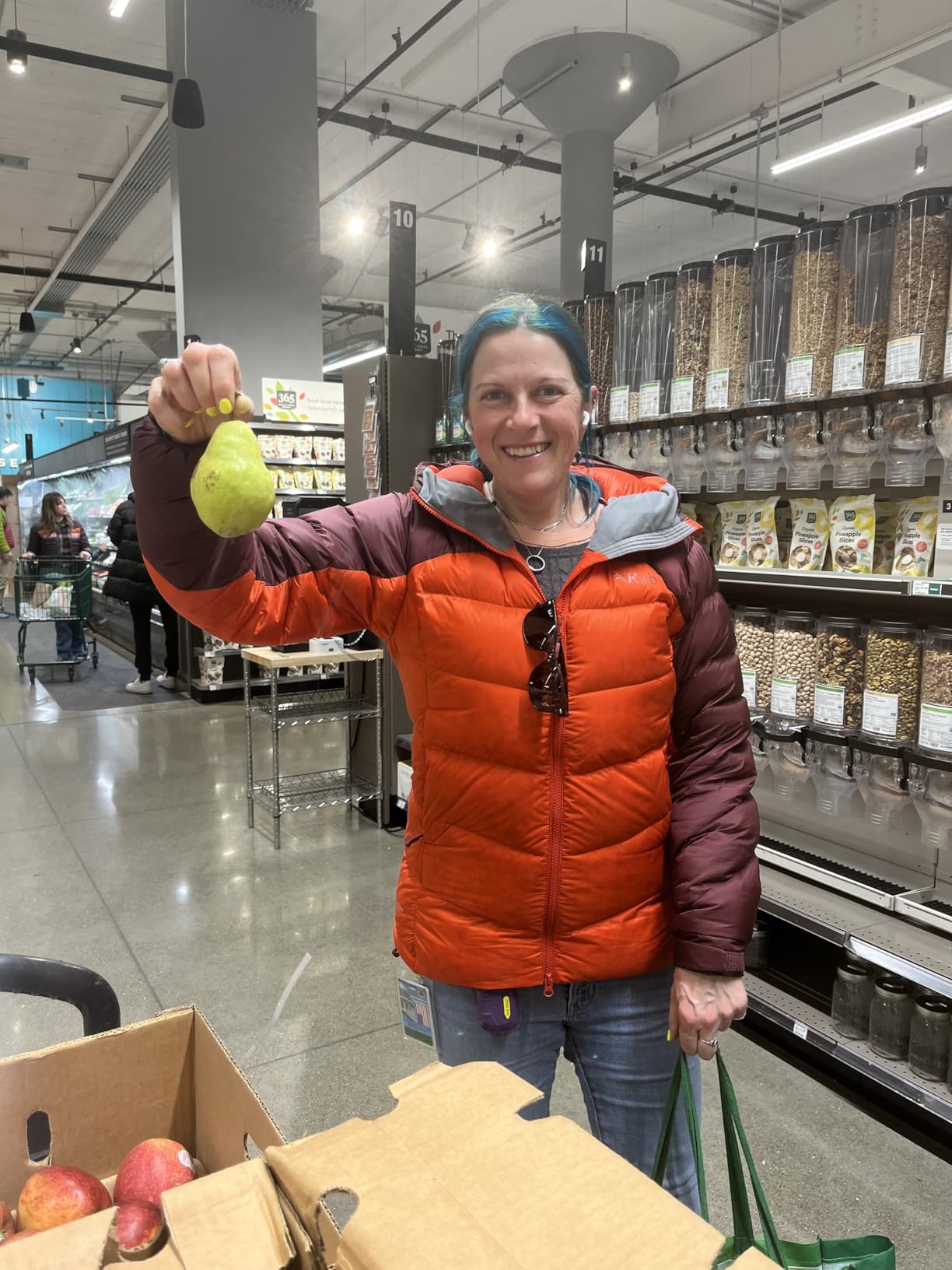 Rab Women's Neutrino Pro Hoody - Lightweight Warm Down Coat for Climbing & Mountaineering Customer Review Rab Women's Neutrino Pro Hoody - Lightweight Warm Down Coat for Climbing & Mountaineering - Customer Photo 1