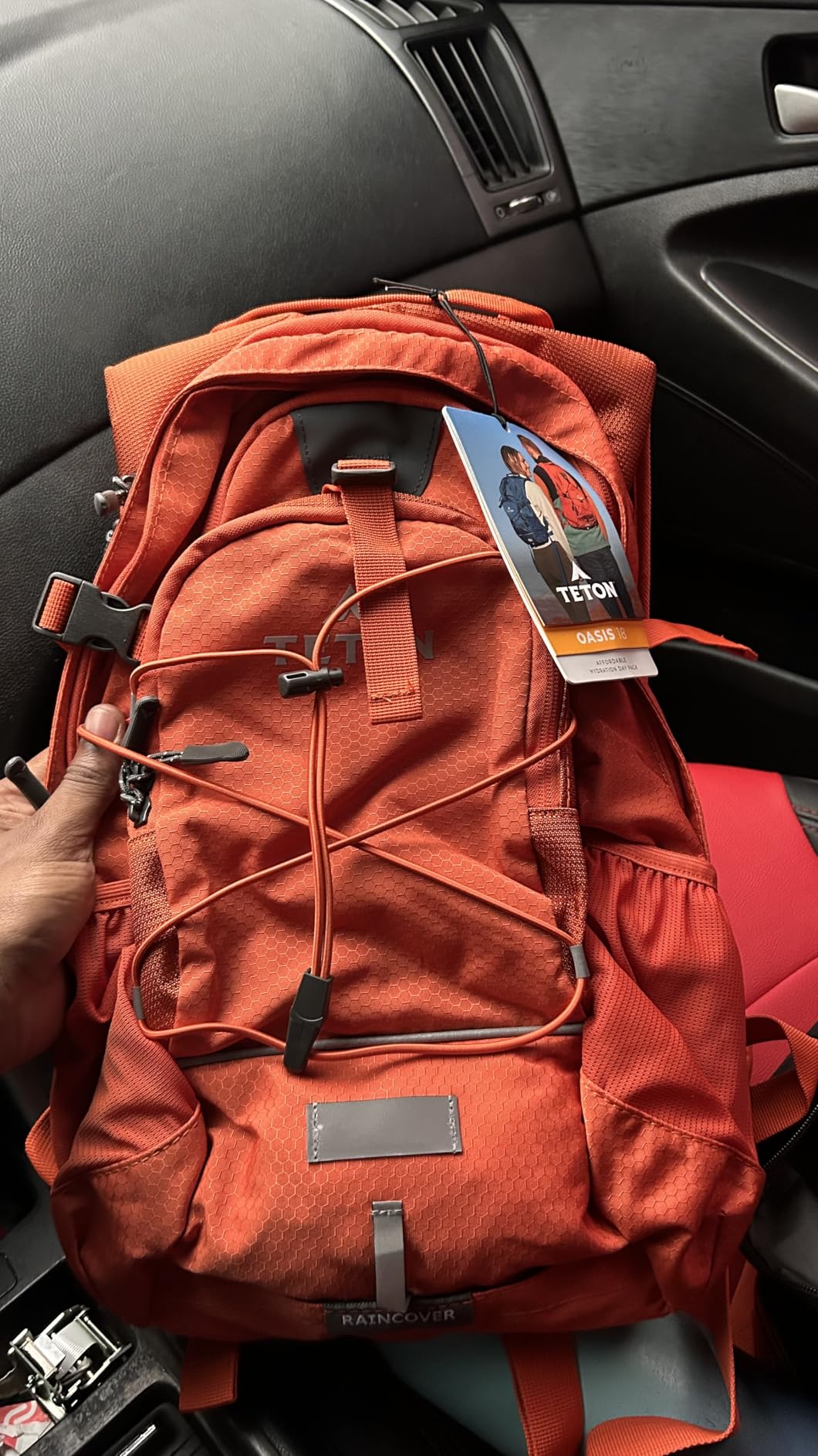 Teton Oasis/Trailrunner Hydration Backpack – Lightweight Water Pack with 2L/3L Bladder for Hiking, Running, Cycling - Customer Photo 2
