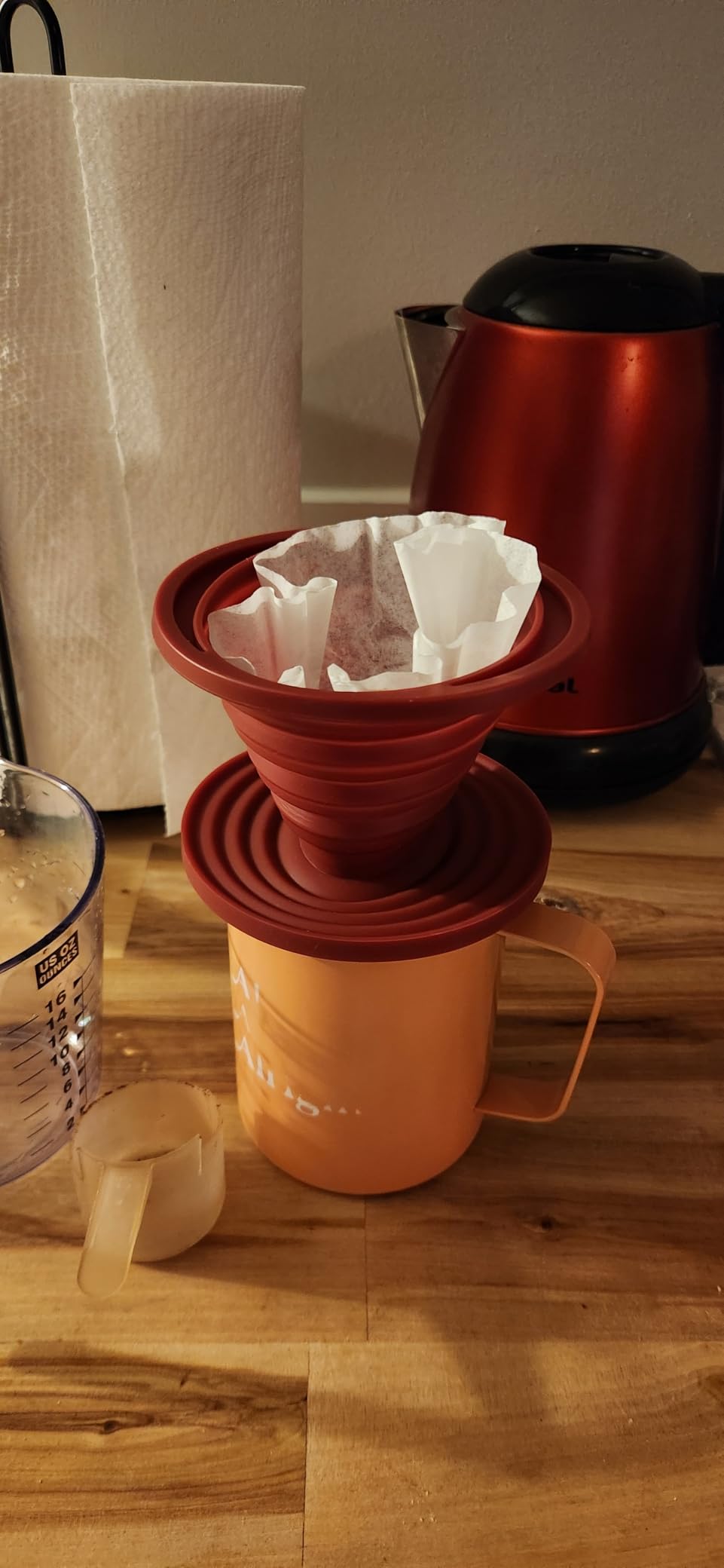 Attsky Collapsible Pour Over Coffee Dripper for Camp Coffee, Reusable Silicone Coffee Filter Holder for Camping Red - Customer Photo 2