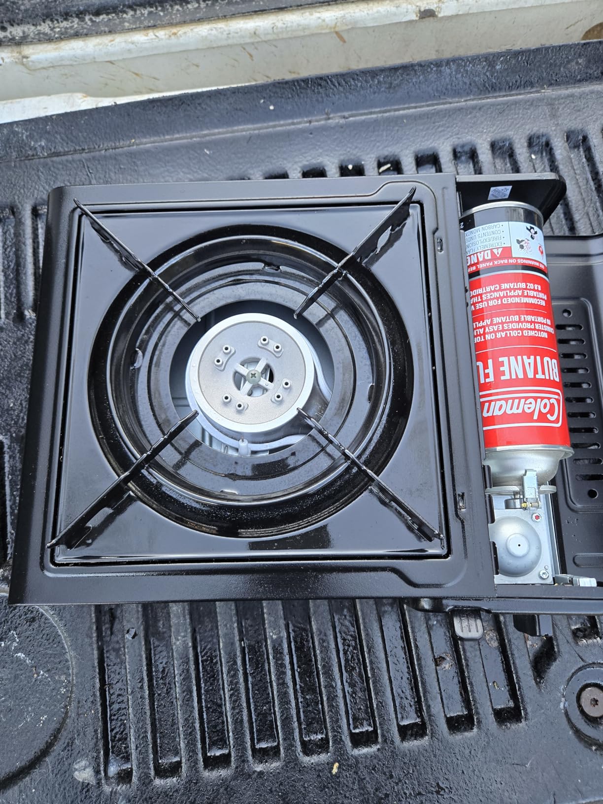 Coleman Classic 1-Burner Butane Stove, Portable Camping Cooktop with Carry Case & InstaStart Ignition, Adjustable Burner with 7650 BTUs of Power for Camping, Grilling, Tailgating, & More - Customer Photo 2