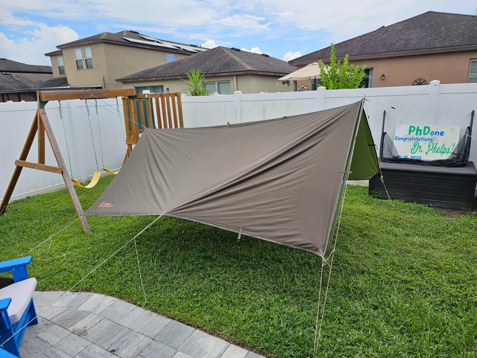 Texas Bushcraft Emergency Camping Tarp, Waterproof 10x10 Emergency Shelter for Backpacking and Hiking, 70D Ripstop Nylon Survival Tarp with Reflective Aluminized Polymer and Loop Ties with Grommets Customer Review Texas Bushcraft Emergency Camping Tarp, Waterproof 10x10 Emergency Shelter for Backpacking and Hiking, 70D Ripstop Nylon Survival Tarp with Reflective Aluminized Polymer and Loop Ties with Grommets - Customer Photo 1