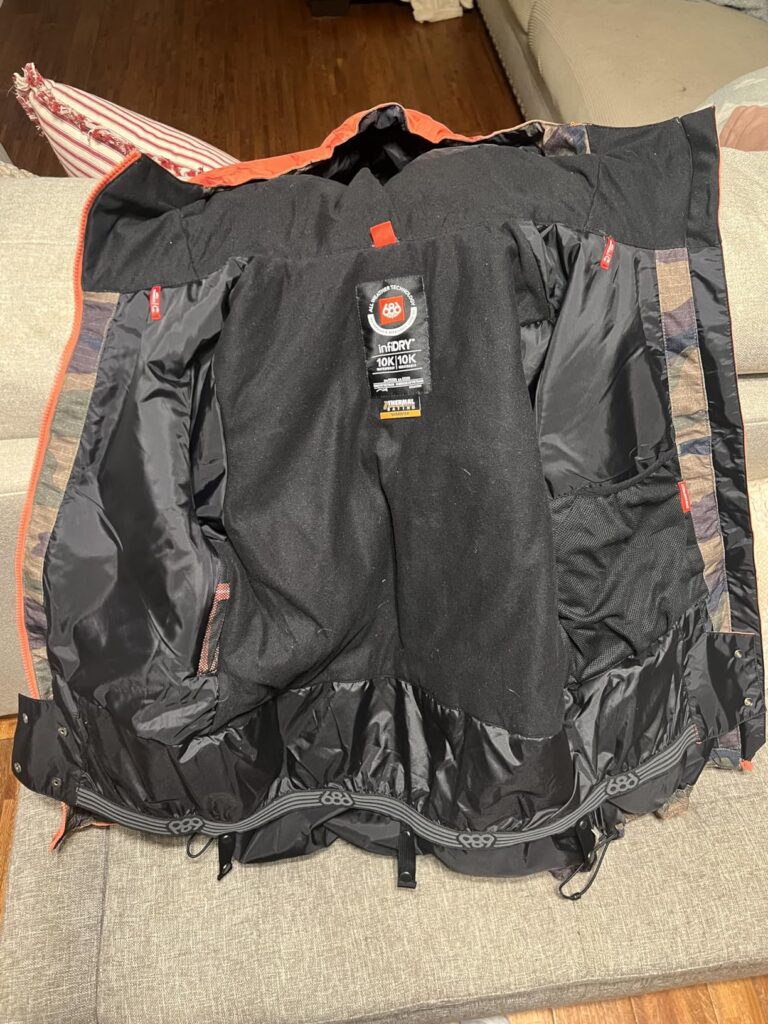 686 WOMENS ATHENA INSULATED JACKET WHITE CAMO COLORBLOCK Customer Review Best Womens Snowboard Jackets