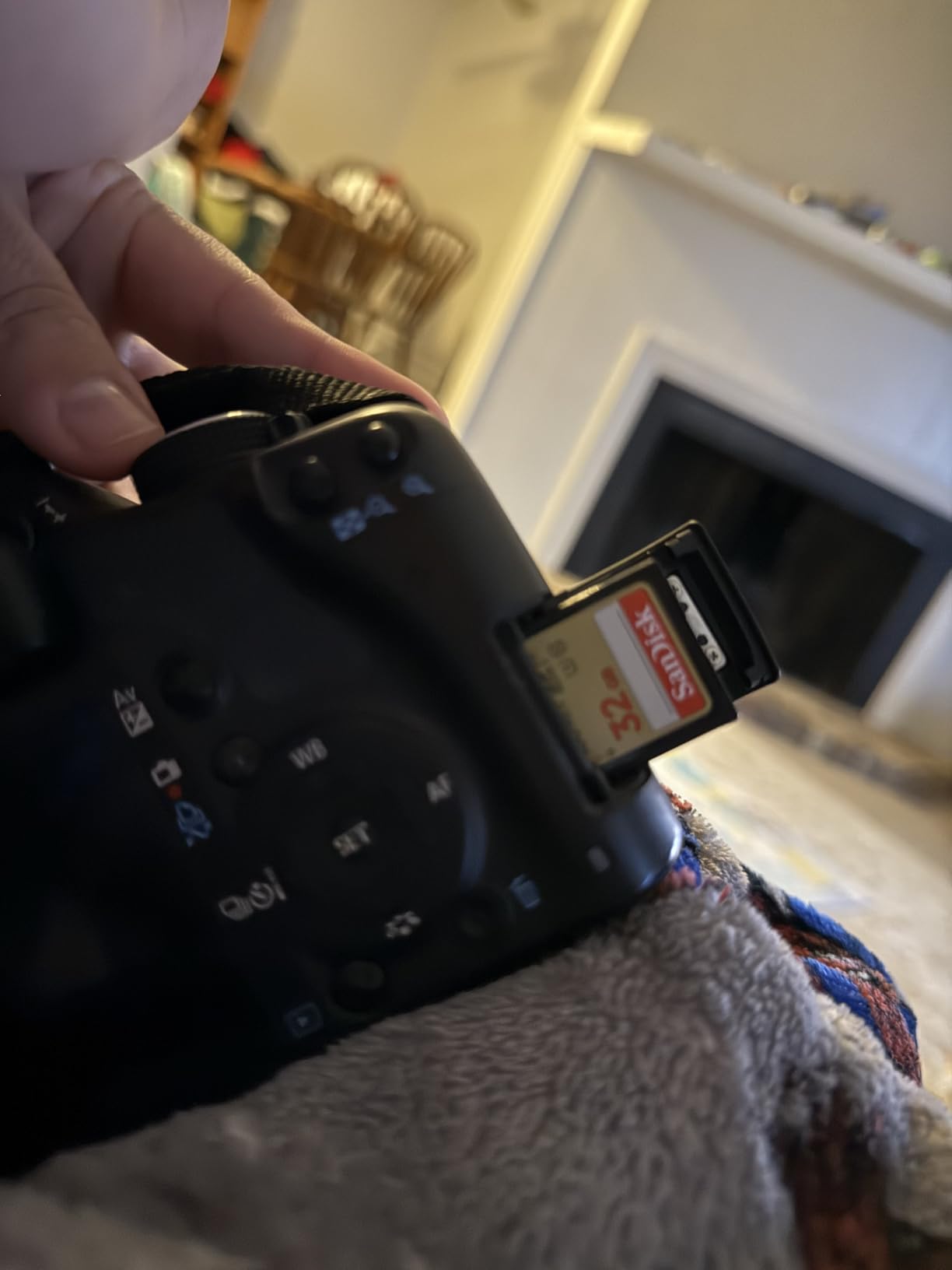 SanDisk 64GB Extreme SDXC UHS-I Memory Card - C10, U3, V30, 4K, UHD, SD Card - SDSDXV2-064G-GNCIN Customer Review SanDisk 64GB Extreme SDXC UHS-I Memory Card - C10, U3, V30, 4K, UHD, SD Card - SDSDXV2-064G-GNCIN - Customer Photo 1