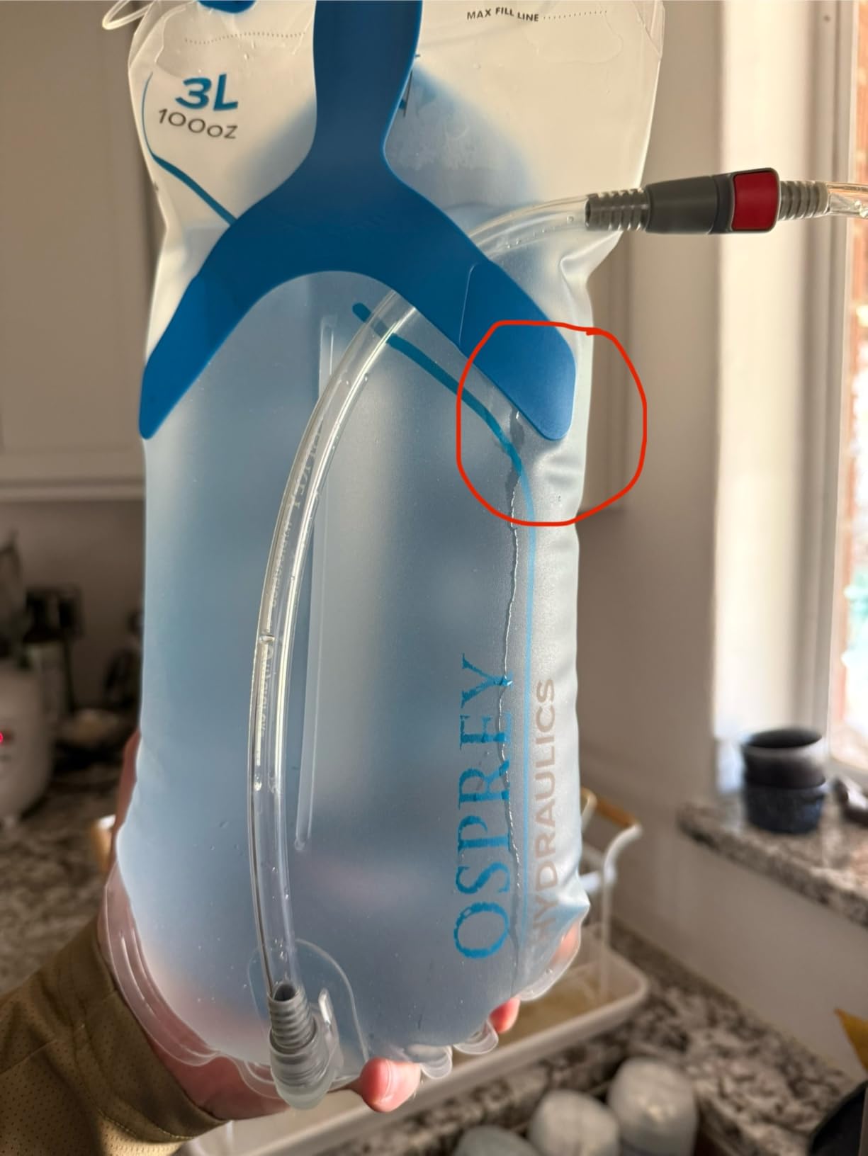 Osprey Hydraulics Backpack Water Reservoir with Bite Valve - BPA-Free, Leakproof Hydration Bladder with QuickConnect and Slide-Seal - Compatible with Most Hiking and Biking Packs - Customer Photo 2