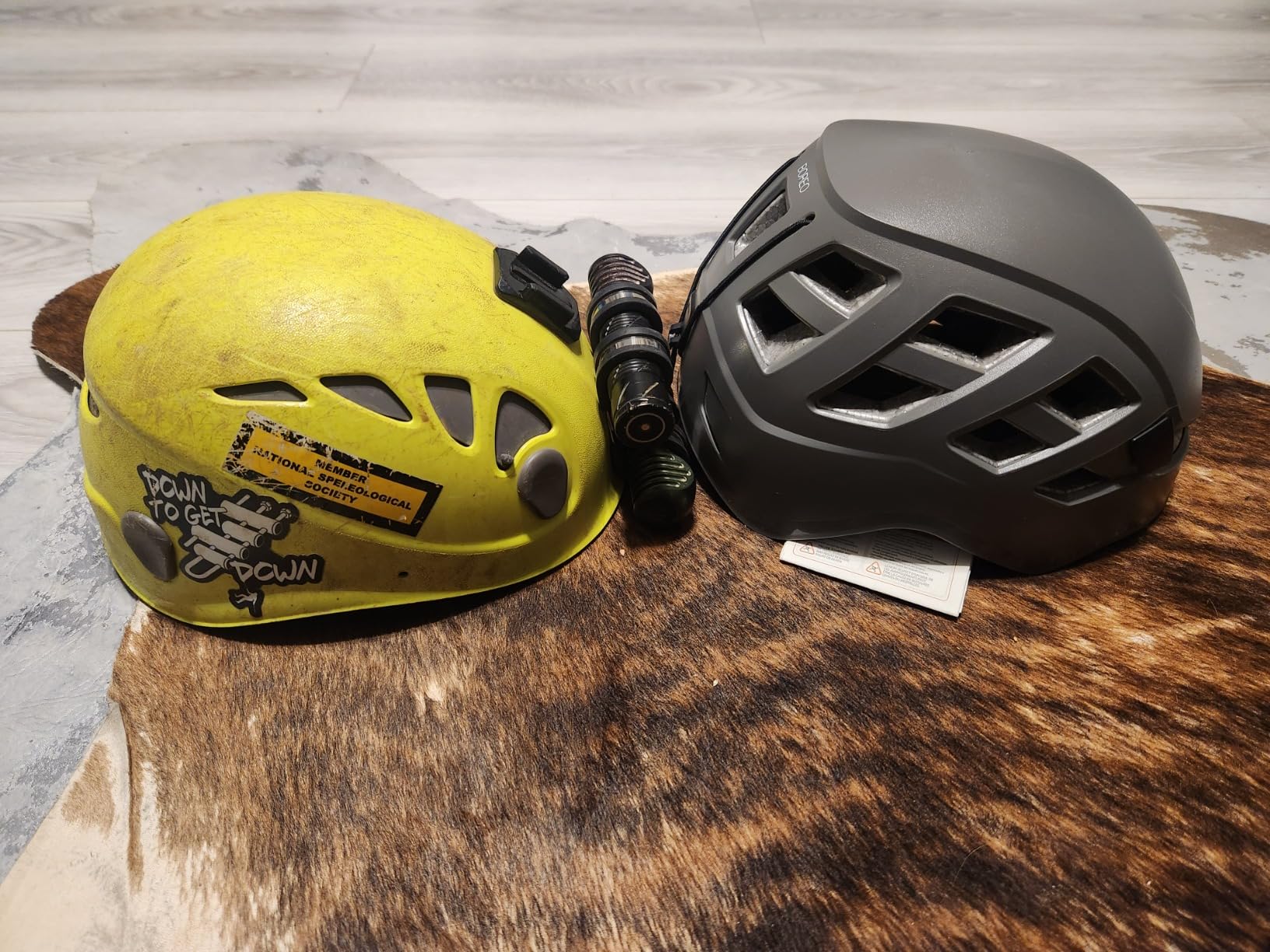 Petzl BOREO Durable Helmet with Enhanced Protection for Climbing, Caving, Via Ferrata - Customer Photo 2